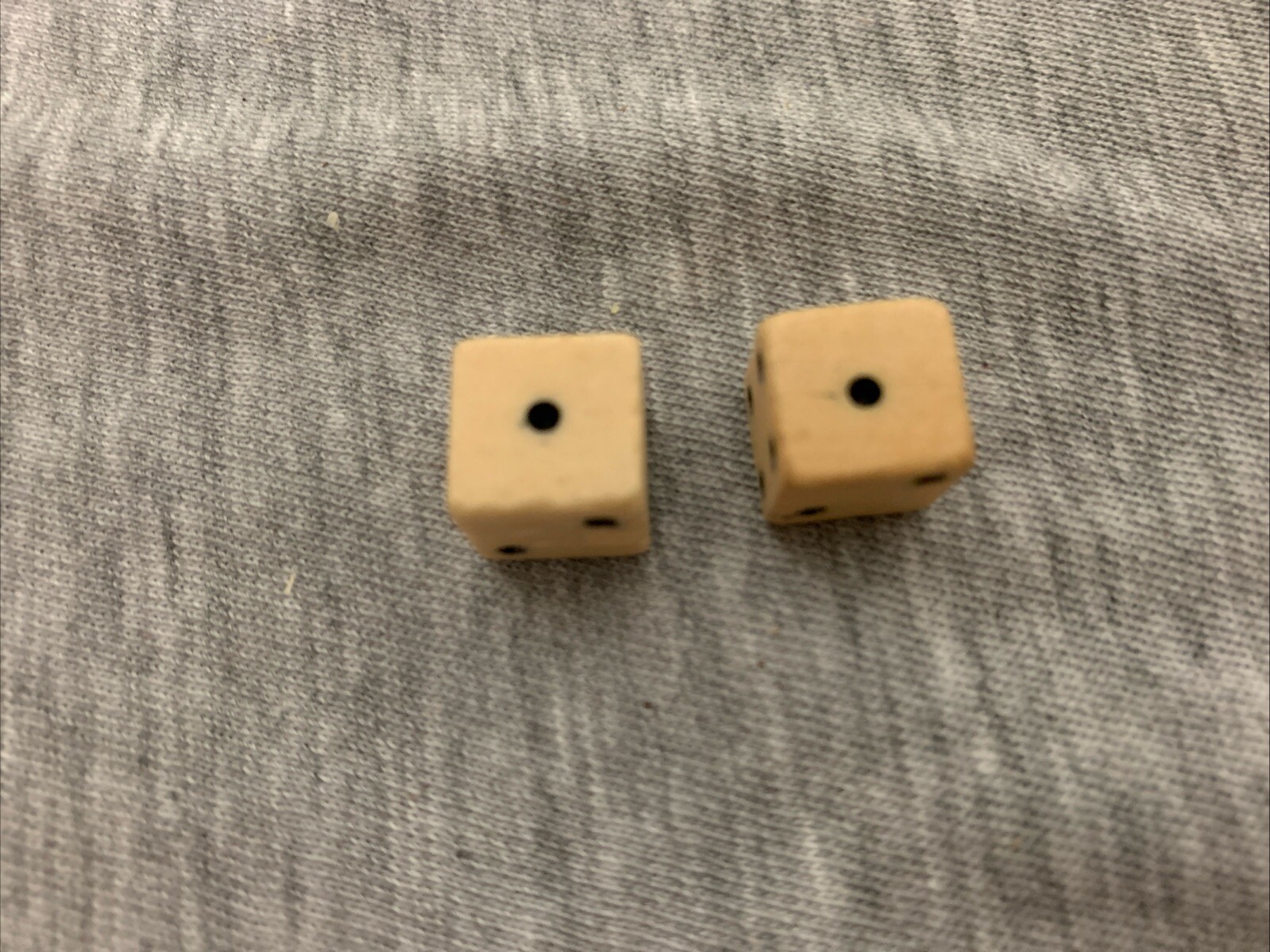 Antique Authentic Civil War Era Carved Bovine Bone Dice 7/16” Dice Pair