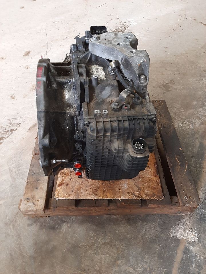 Automatic Transmission 3.2L AWD ID 68225758 Fits 14-15 CHEROKEE 1329134