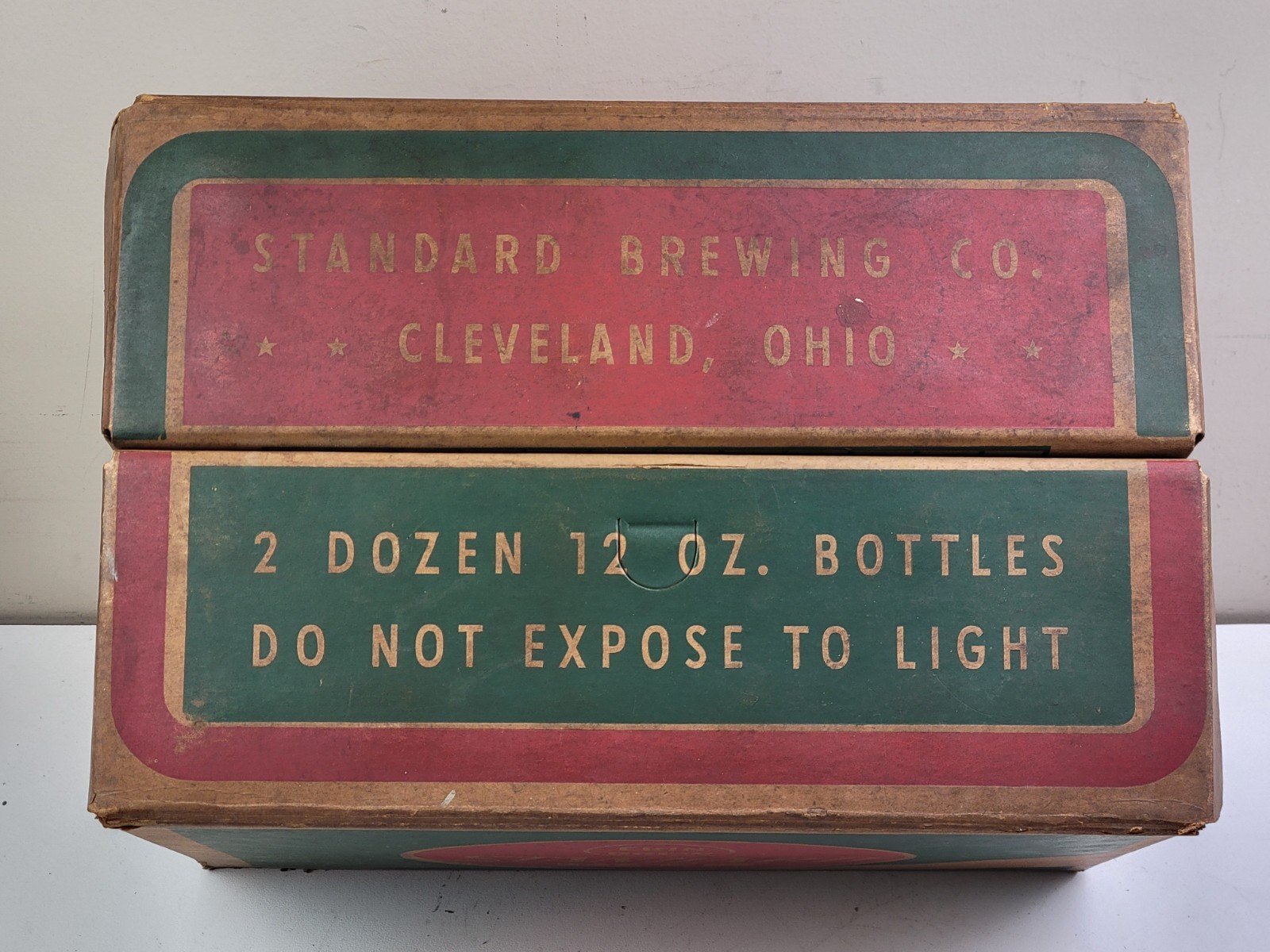 Standard Brewing Cleveland, OH Erin Brew Cardboard Beer Carrier Box w/ Bottles