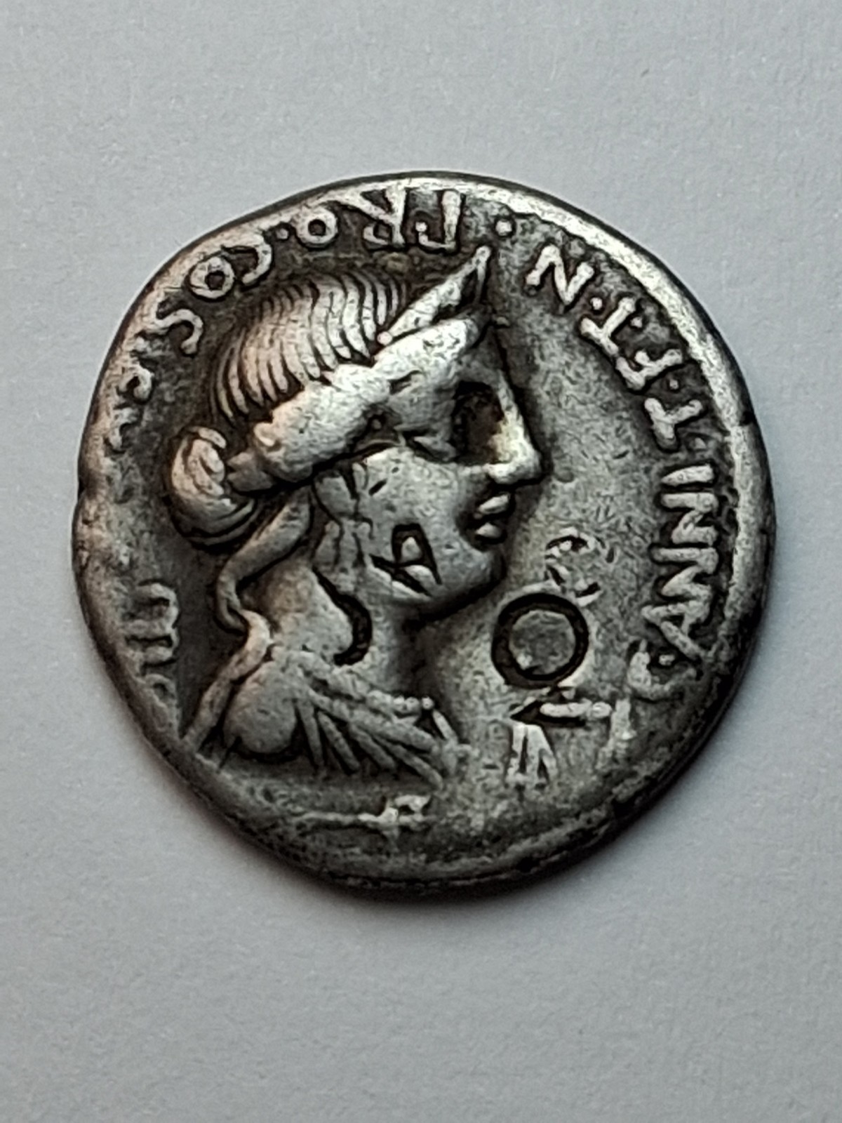 Roman Republic, C. Annius & L. Fabius Hispaniensis Denarius, 82-81 BC