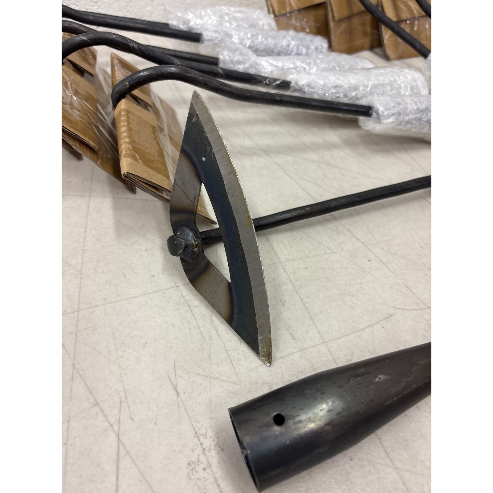 LOT-OF-10 Garden Hoe All-Steel Hardened Hollow Hoe Weeding, Garden Edger Weeder