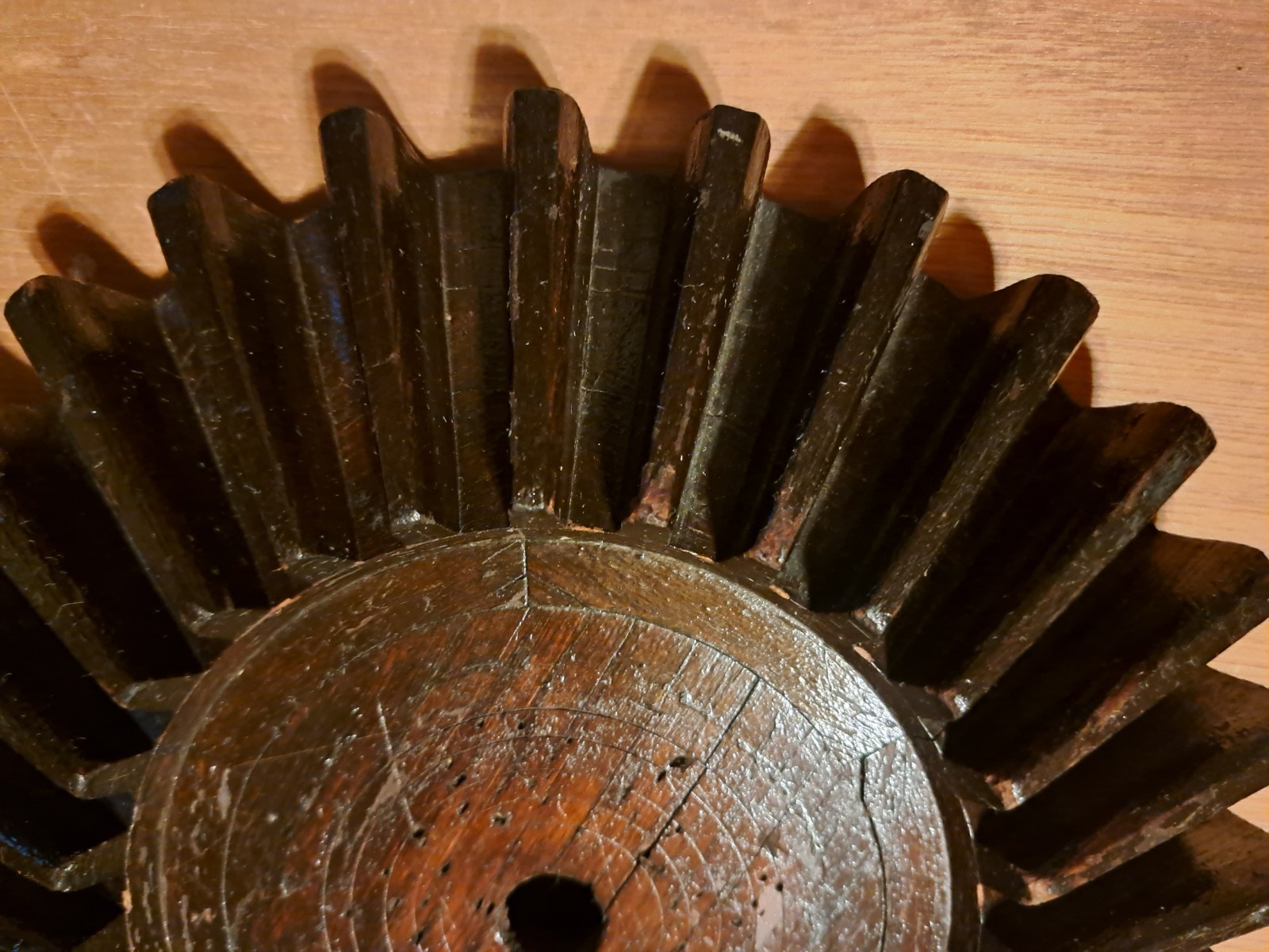 ANTIQUE WOODEN RING GEAR FOUNDRY MOLD / PATTERN 12" DIAMETER GREAT CONDITION