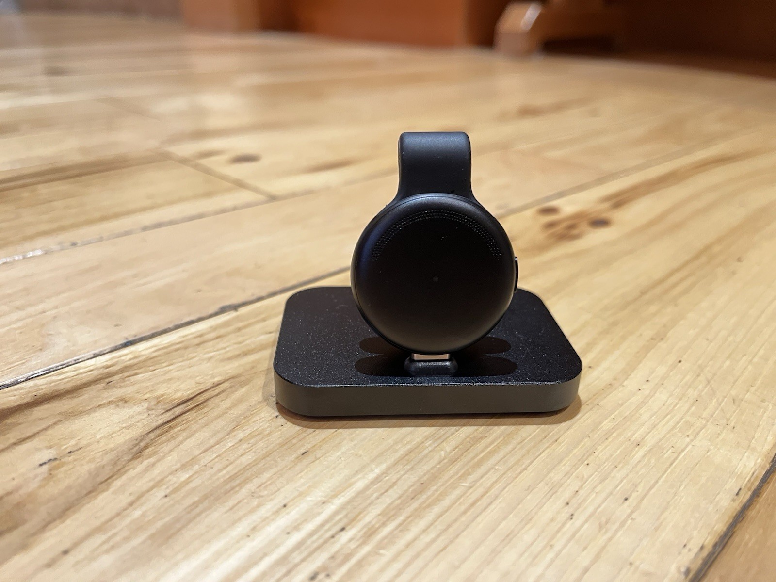 Limitless AI (now Meta) Pendant With Dock, Lightly Used, MINT