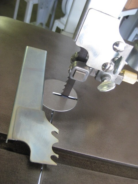 RISER KIT FOR A VINTAGE DELTA 14” BAND SAW WITH A 7/8" HEX GUIDE POST