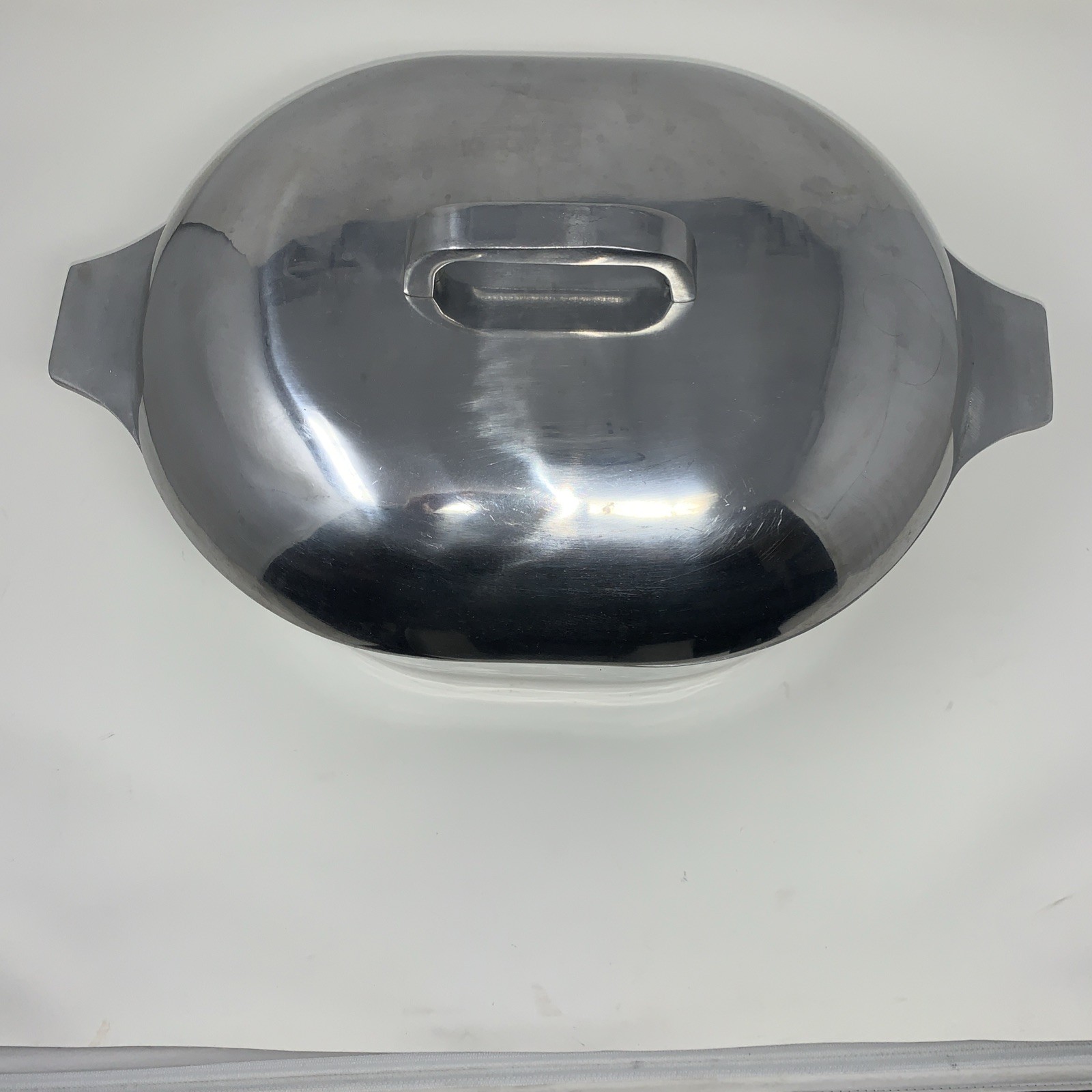 Royalty TM Nasco Oval Roasting, VTG Braising Dutch Oven Heavy Aluminum, Korea