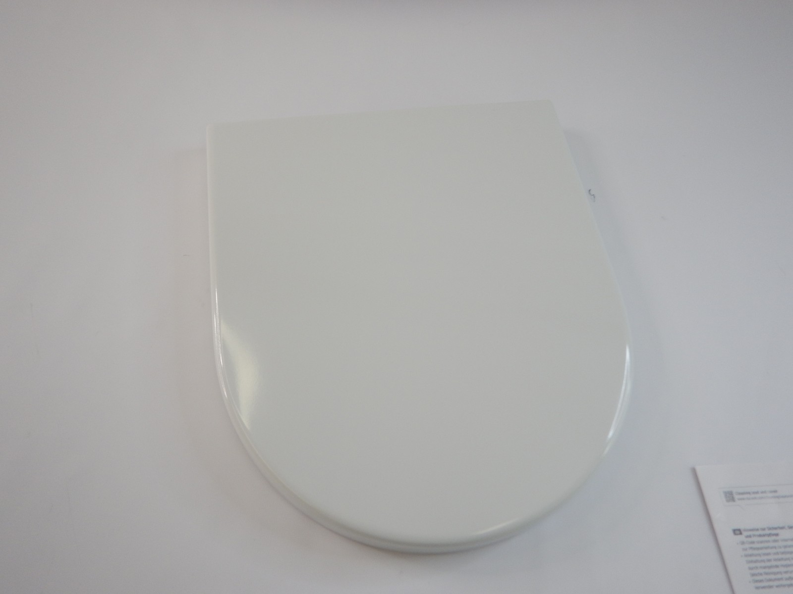 Duravit 0069890000 - Various Series Round Toilet Seat, Alpine White