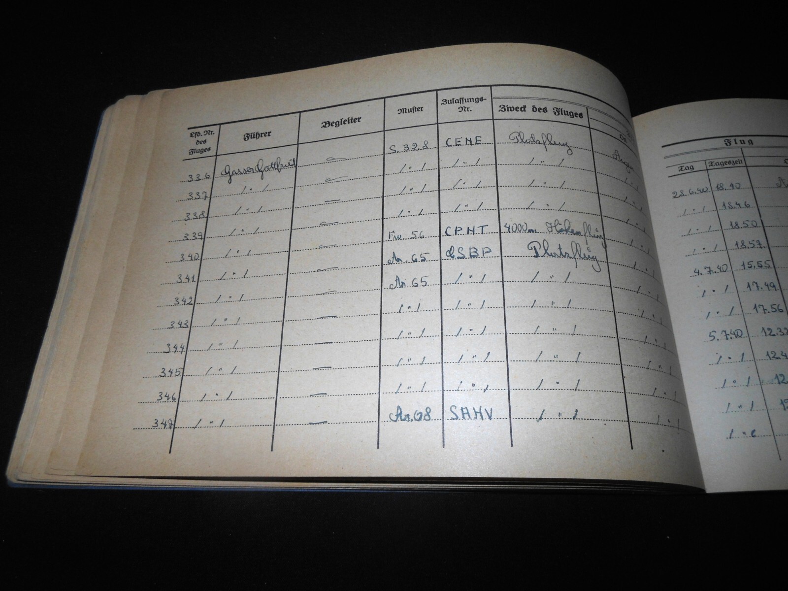 WW II German LW Flugbuch - FLIGHT LOG BOOK - Ju52 He111 Do17 Do23 Ju86 - NICE!