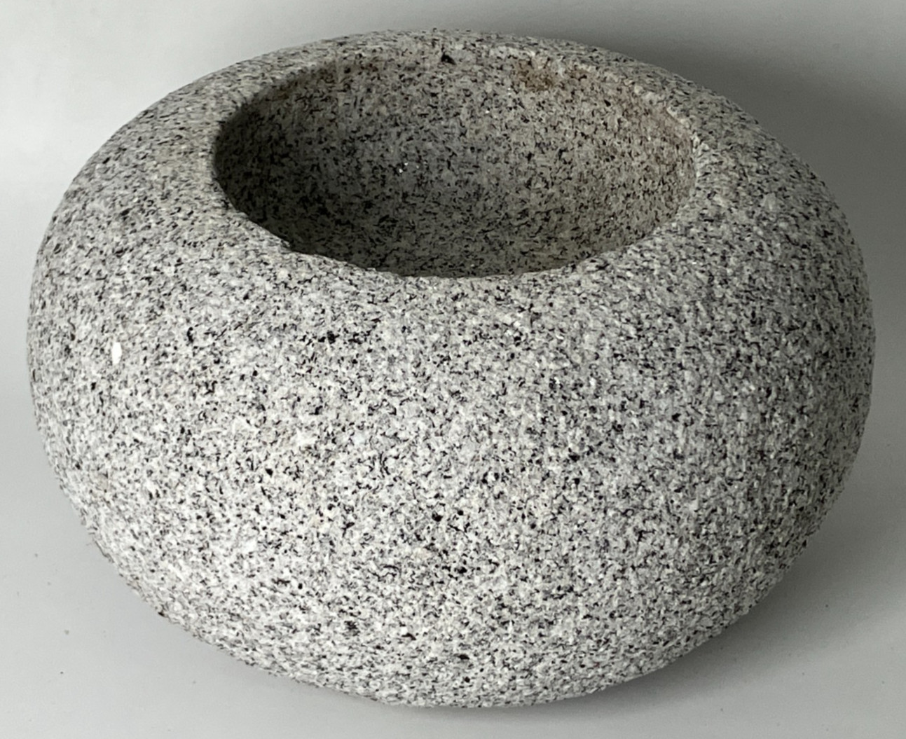 Small Granite Stone Water Bowl 8.6 in Chozubachi Japanese Garden Ornament Statue