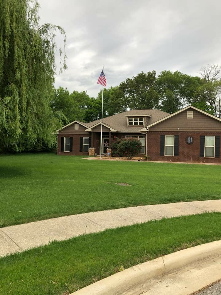 25' & 30' DELTA SECTIONAL FLAG POLE (SILVER)