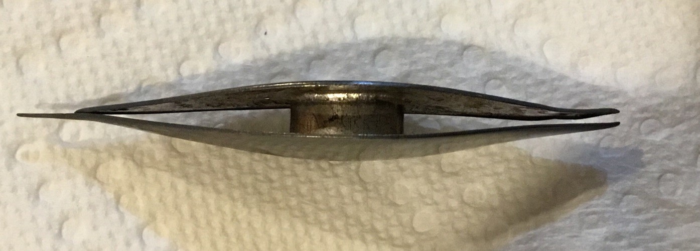 Antique Tatting Shuttle Tool Floral Daisy Design