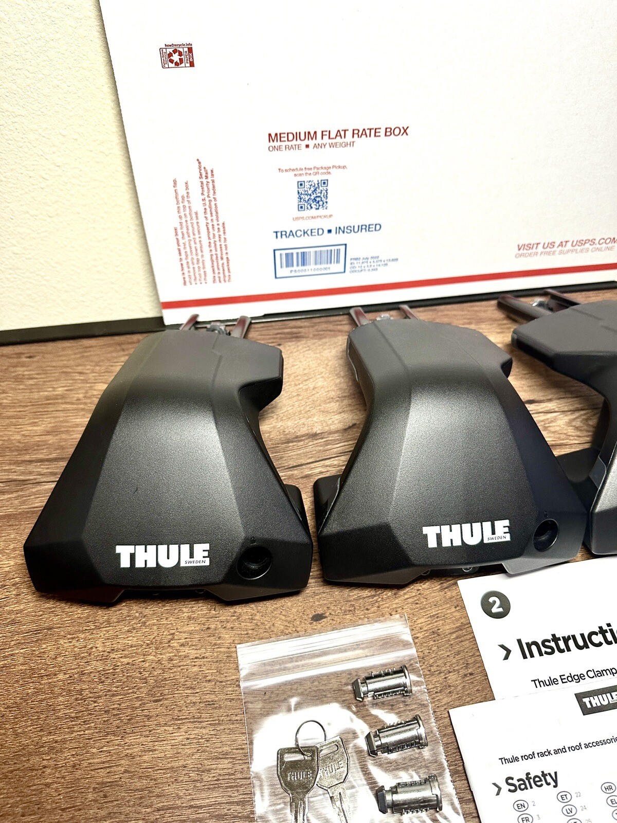 Thule Edge Clamp Foot Pack 720501 (New/Repackaged) + Free Thule Metal Lock Set!