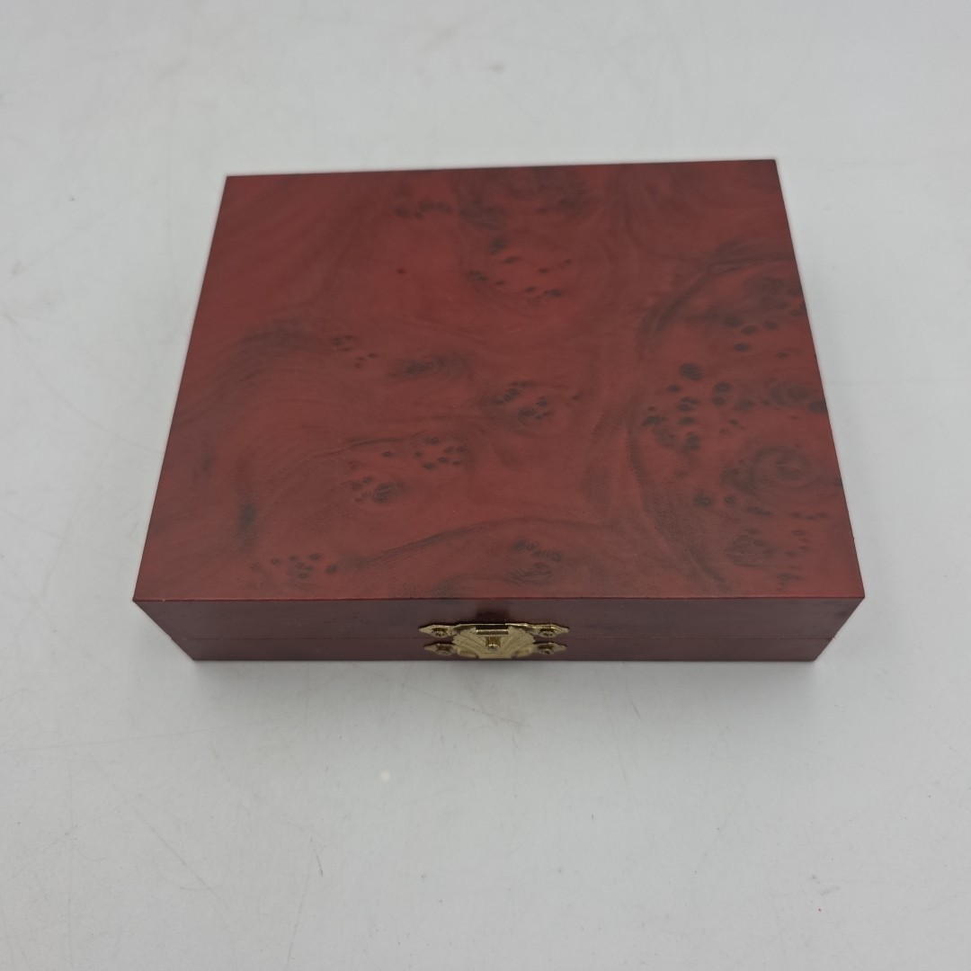 Gold Hunting Knife in Case with Buck Picture on Knife and Inside Box 7"