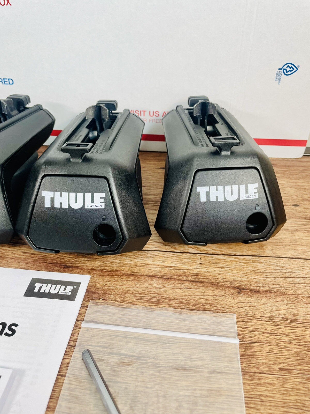 Thule Evo Raised Rail Foot Pack 710405 (New/Repackaged) + Free Thule Metal Locks