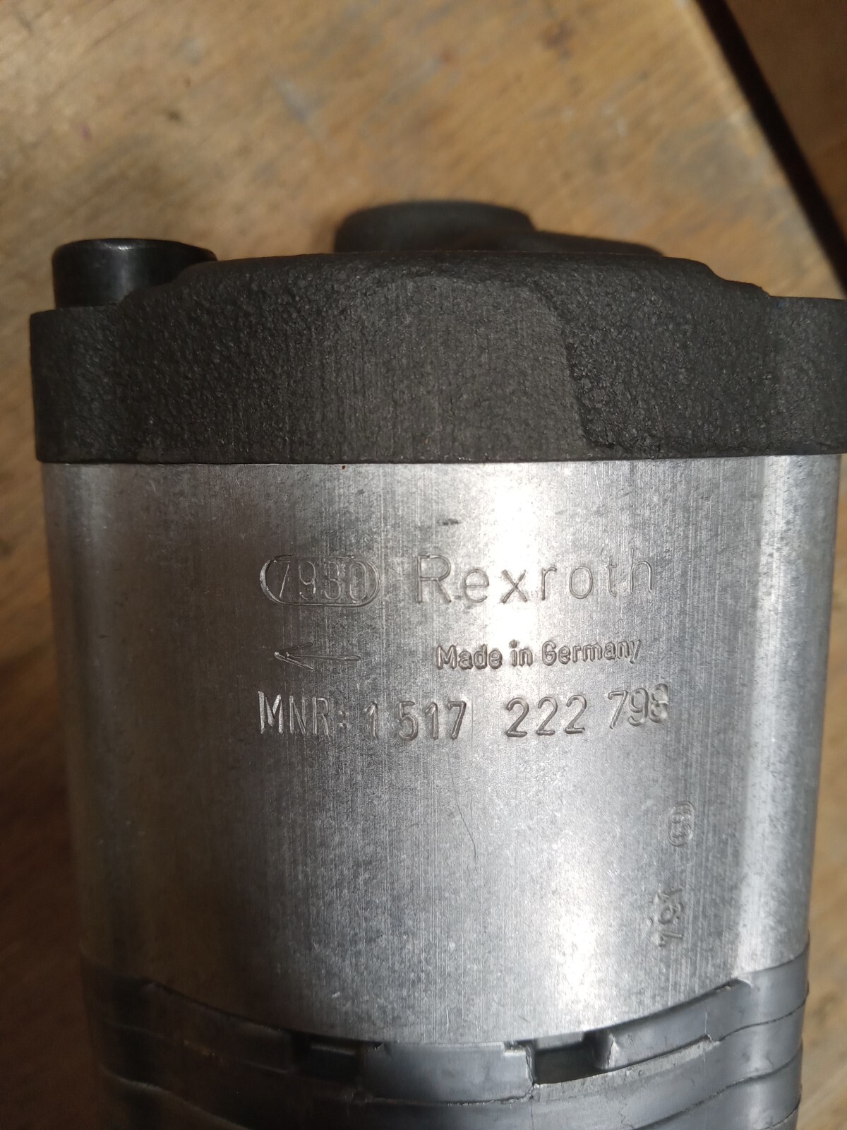 REXROTH hydraulic pump 7930 MNR 1517222797 NEW 1517222798 SYN 0510465340