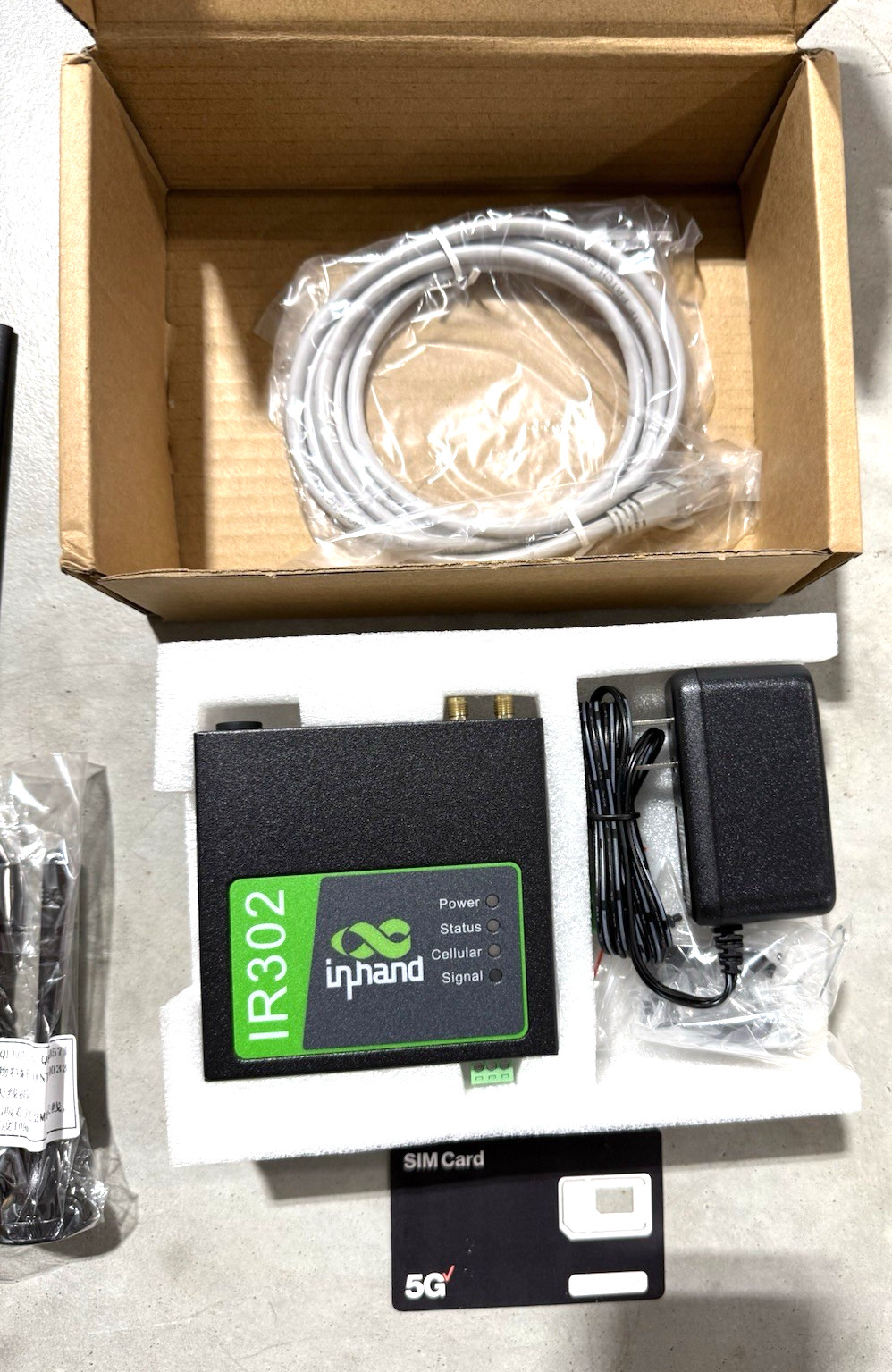 InHand IR302-FQ38-IO Dual Industrial Cellular Router LTE CAT4 150Mbps EXTRAS NEW