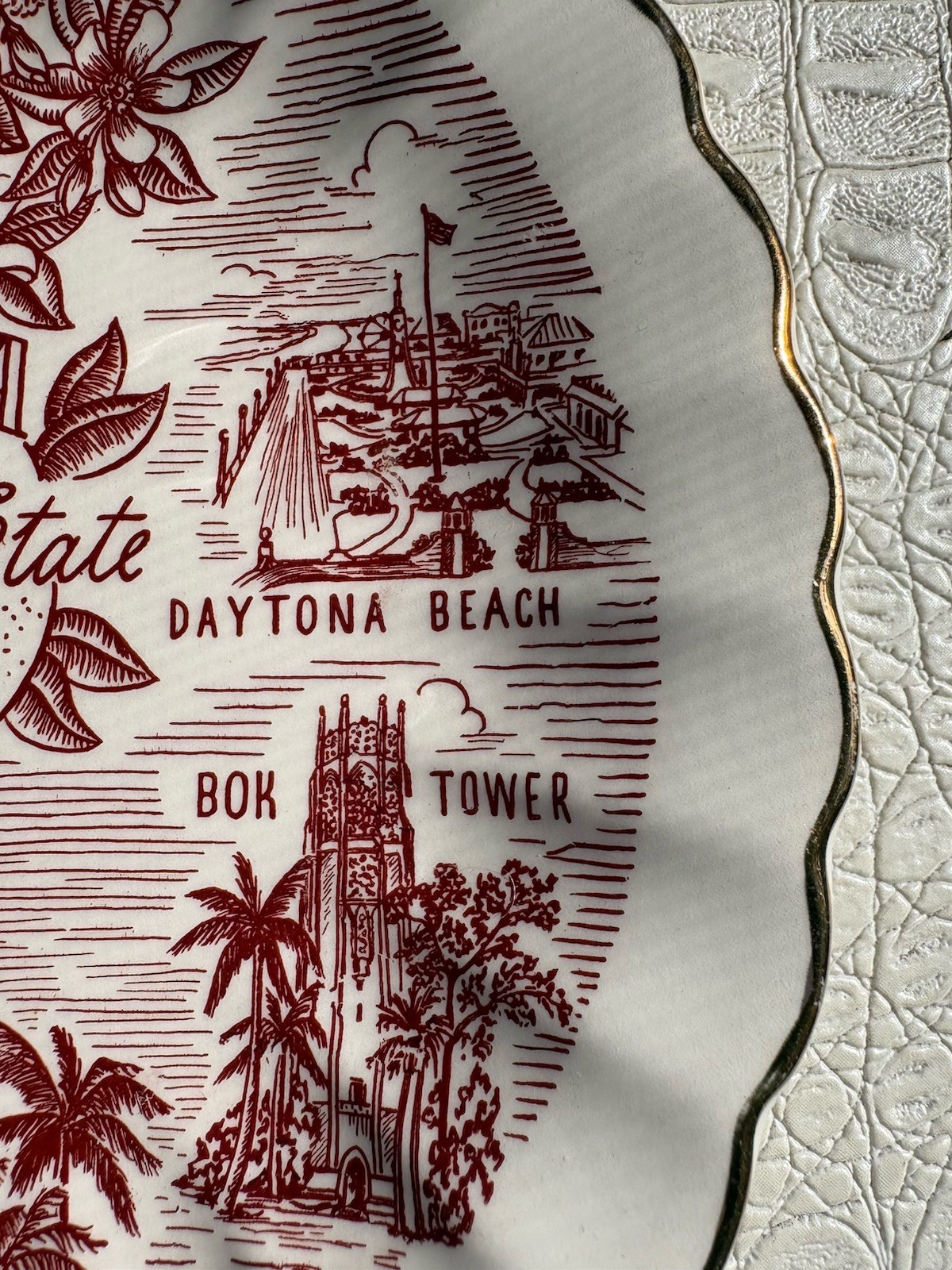 VTG Florida Souvenir Plate Sunshine State Transfer Ware Scallop Edge Kitsch Wall