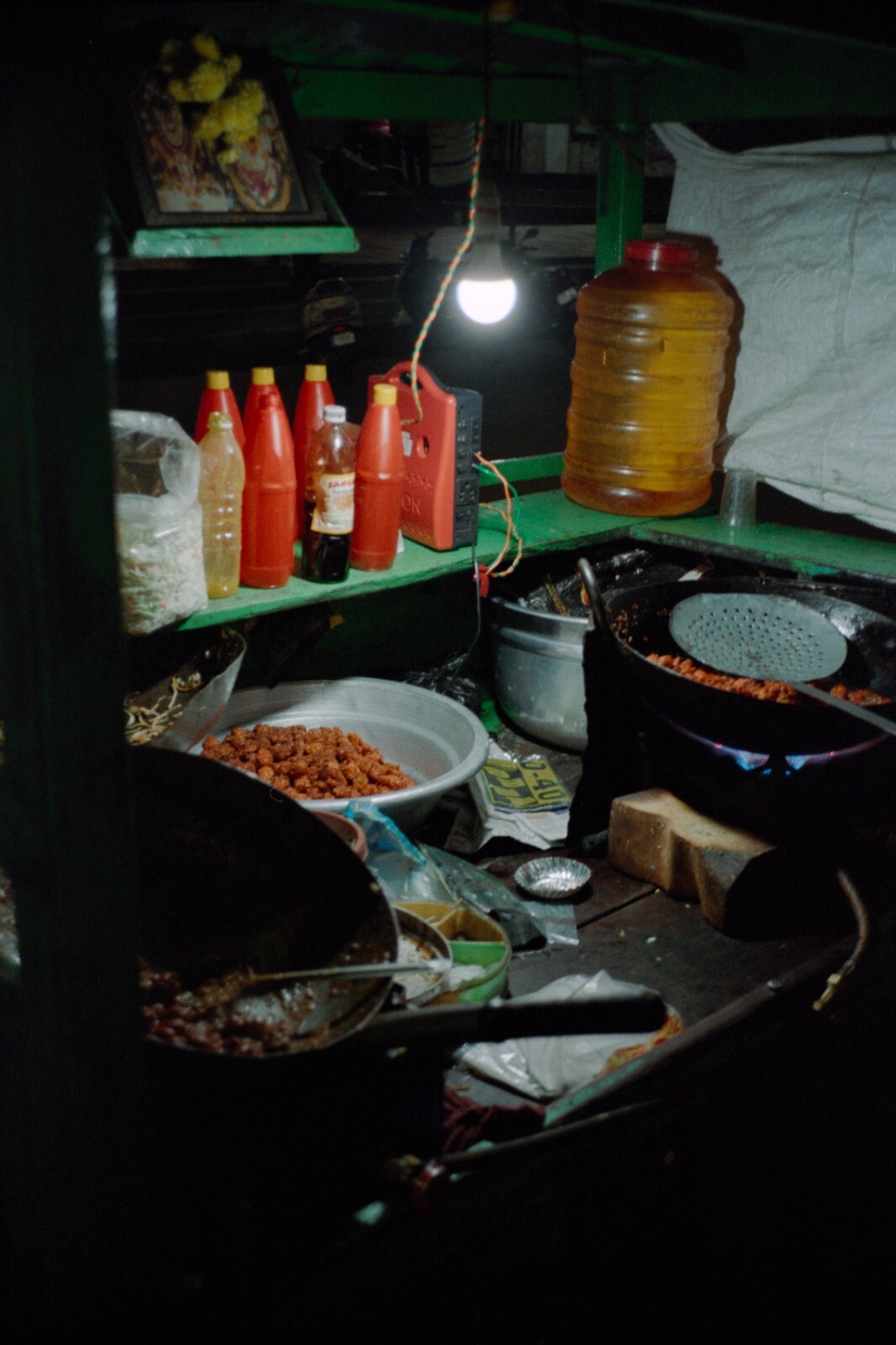 30m Dealer's V3 250D, RESPOOLED Kodak Vision 3 AHU, NO REMJET C41 35mm Film Bulk