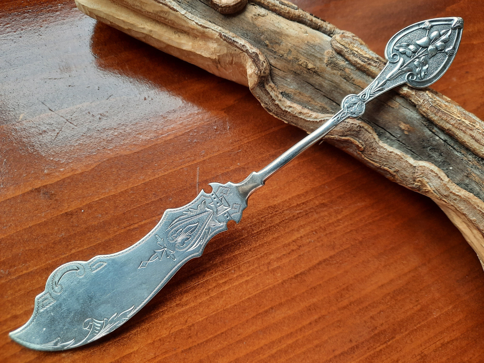 Coin Silver Knowles & Ladd Leaf & Berry Pickle Knife