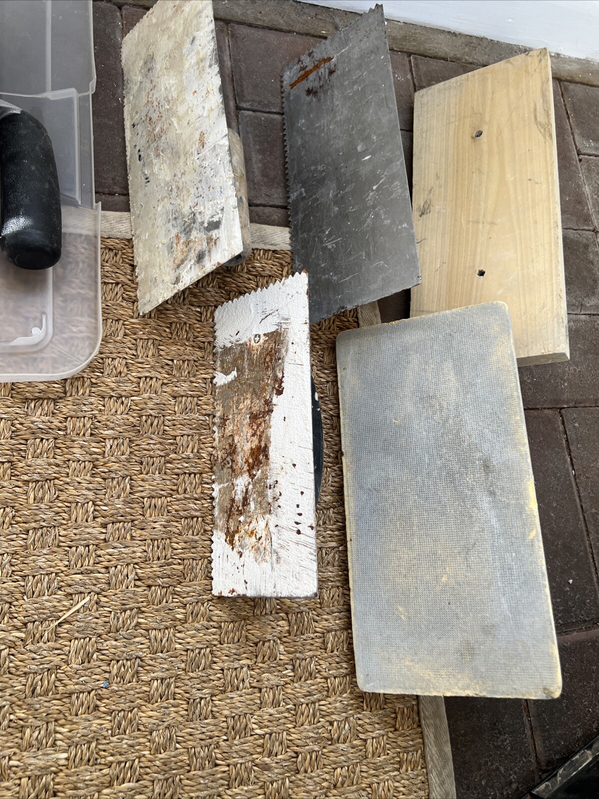 CERAMIC TILES TROWELS/ VARIOUS SIZES/ODD LOT 10 W/ WOOD GROUT FLOATs