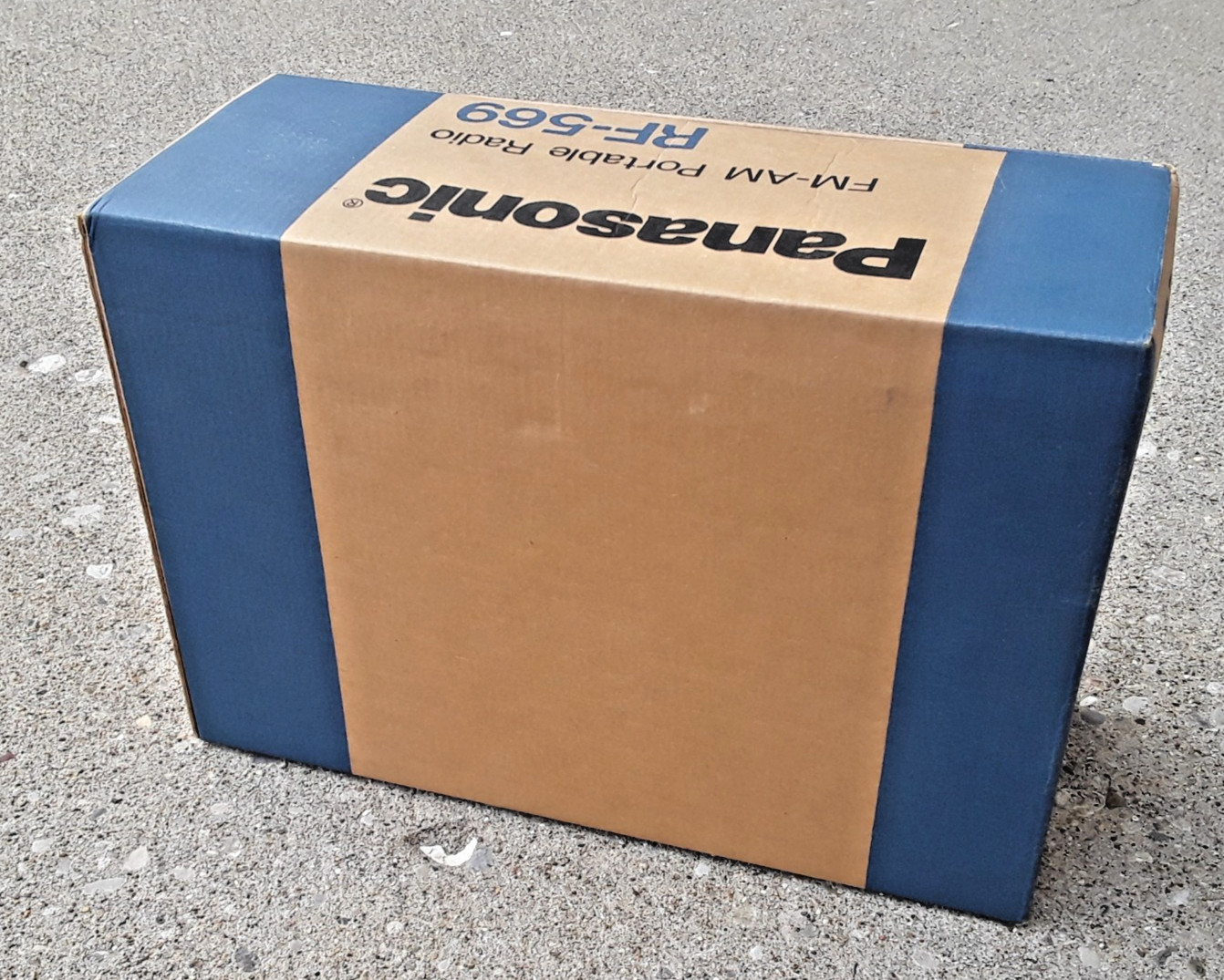 Vintage Panasonic RF-569 AM/FM Portable Radio New Sealed