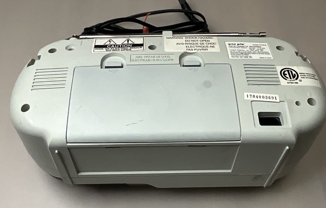 GPX AM/FM Radio Cassette Player Recorder Boombox AC/Battery Tested Worksn