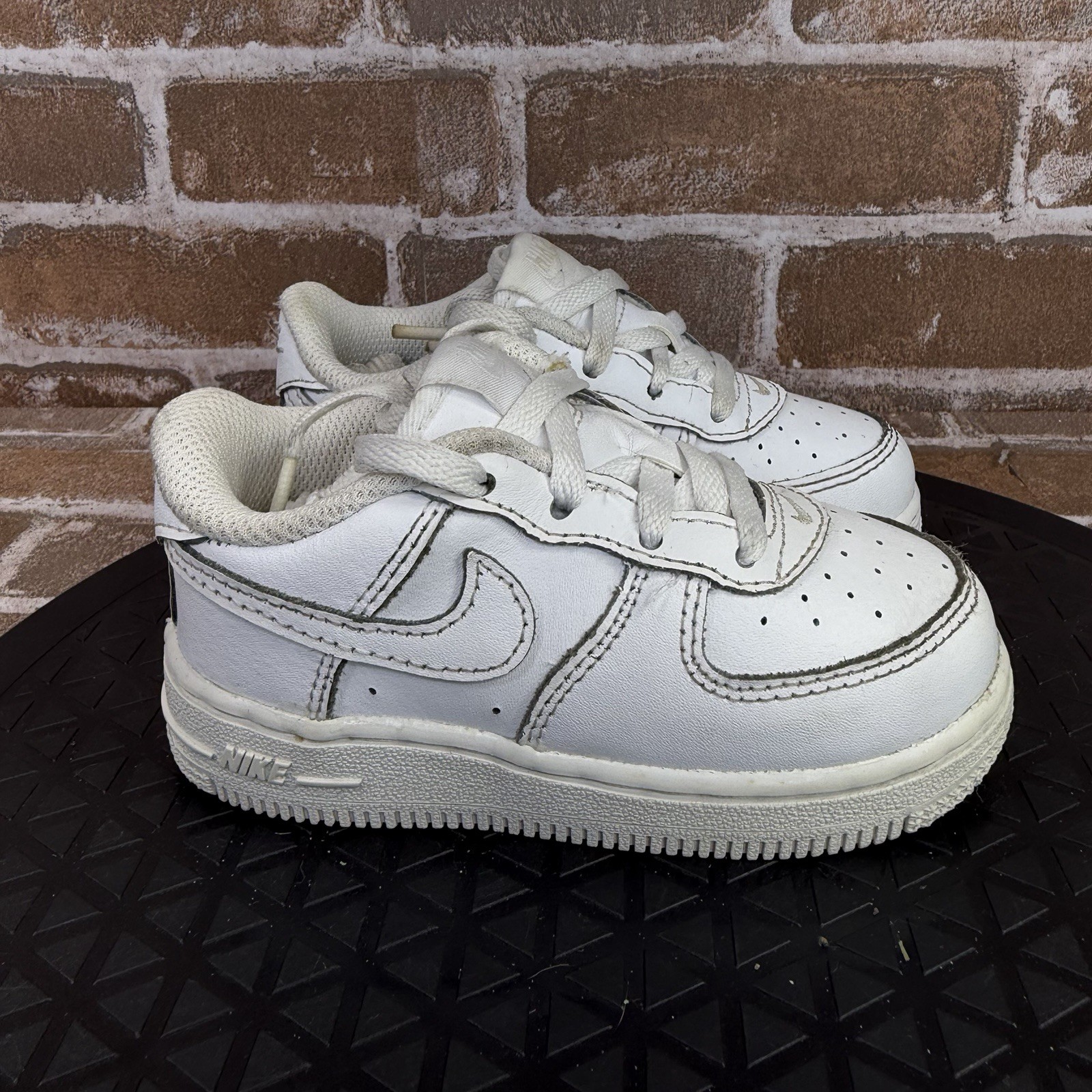 Nike Air Force 1 White Athletic Leather Sneakers DH2926-111 Kids Toddler Size 7