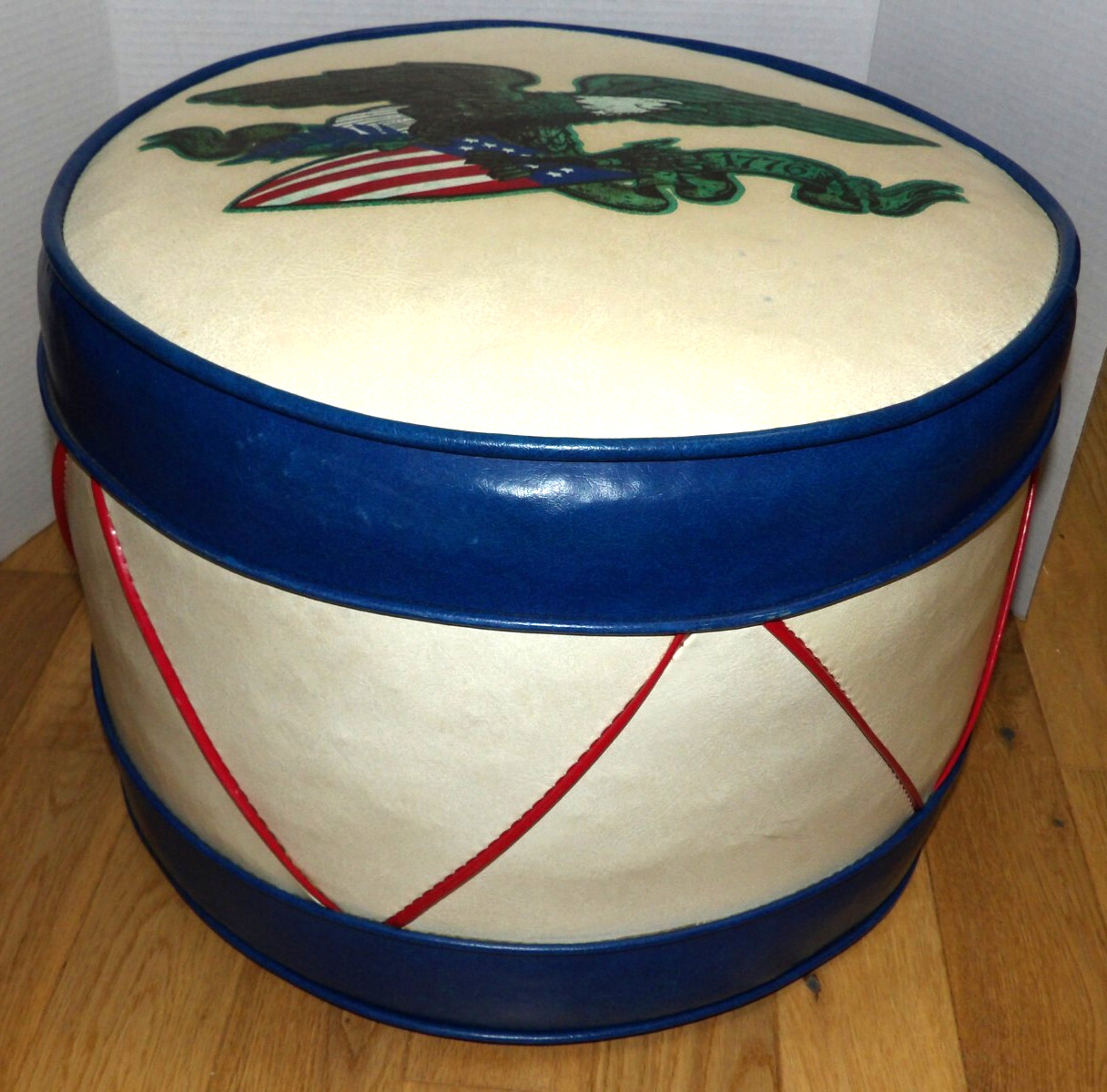 Vtg 1976 USA Bicentennial Drum/Eagle Footstool Patriotic Military Style 1776