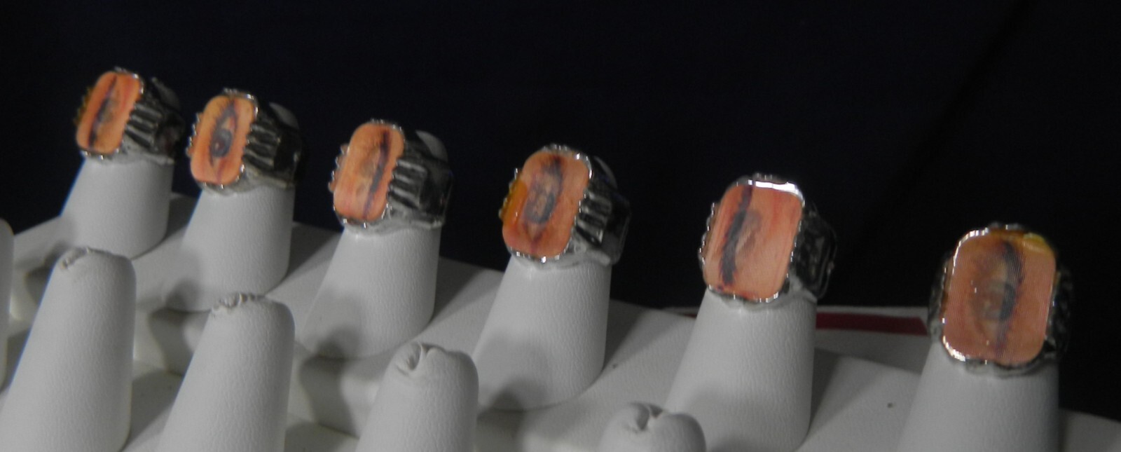 1960s Vari-Vue Blinking Eye Flicker Ring (1 Ring) (Lot B)