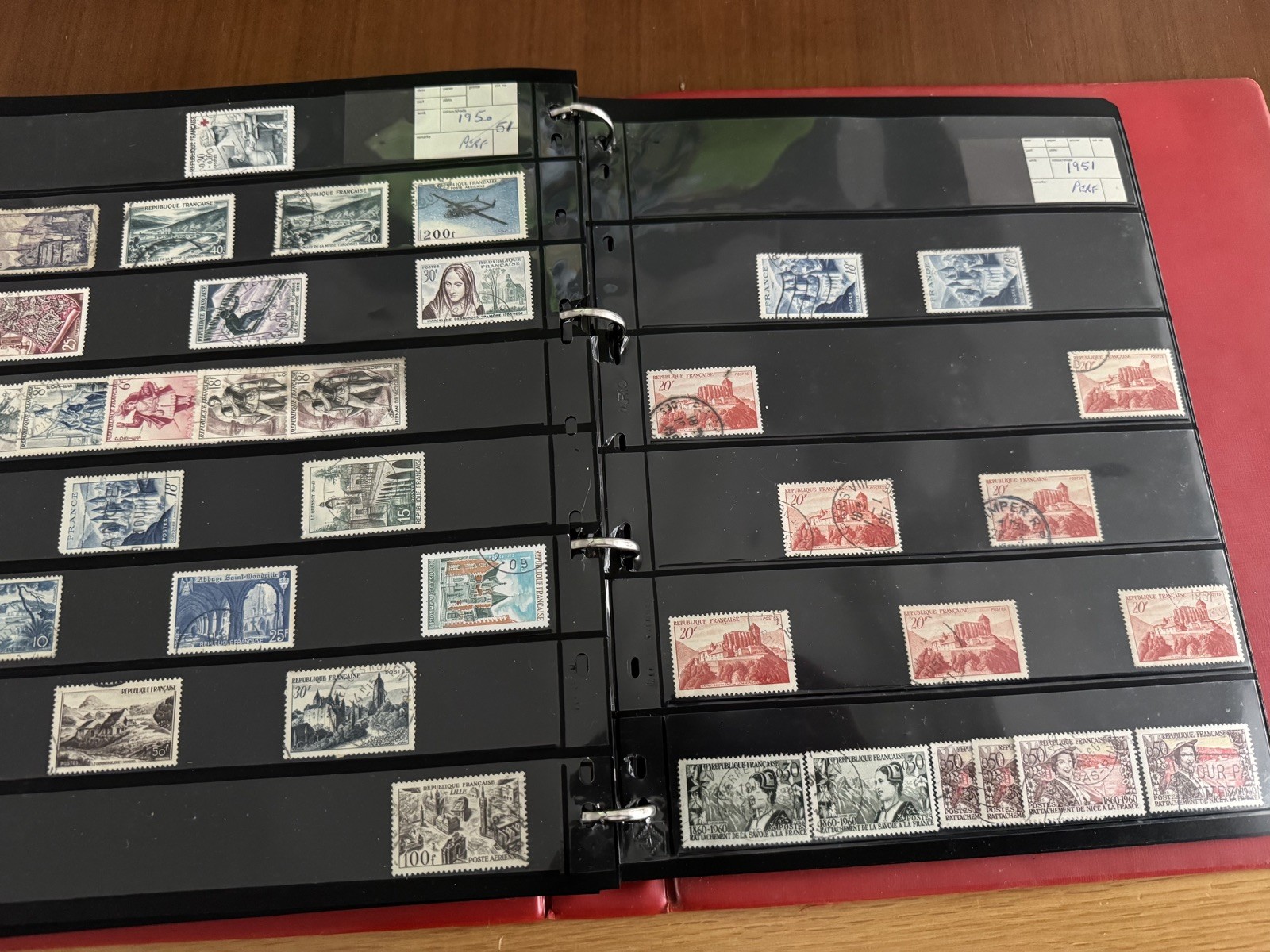 France Stamp Collection With 70 Pages PVC Album 1900-Modern-Some Early Good CV