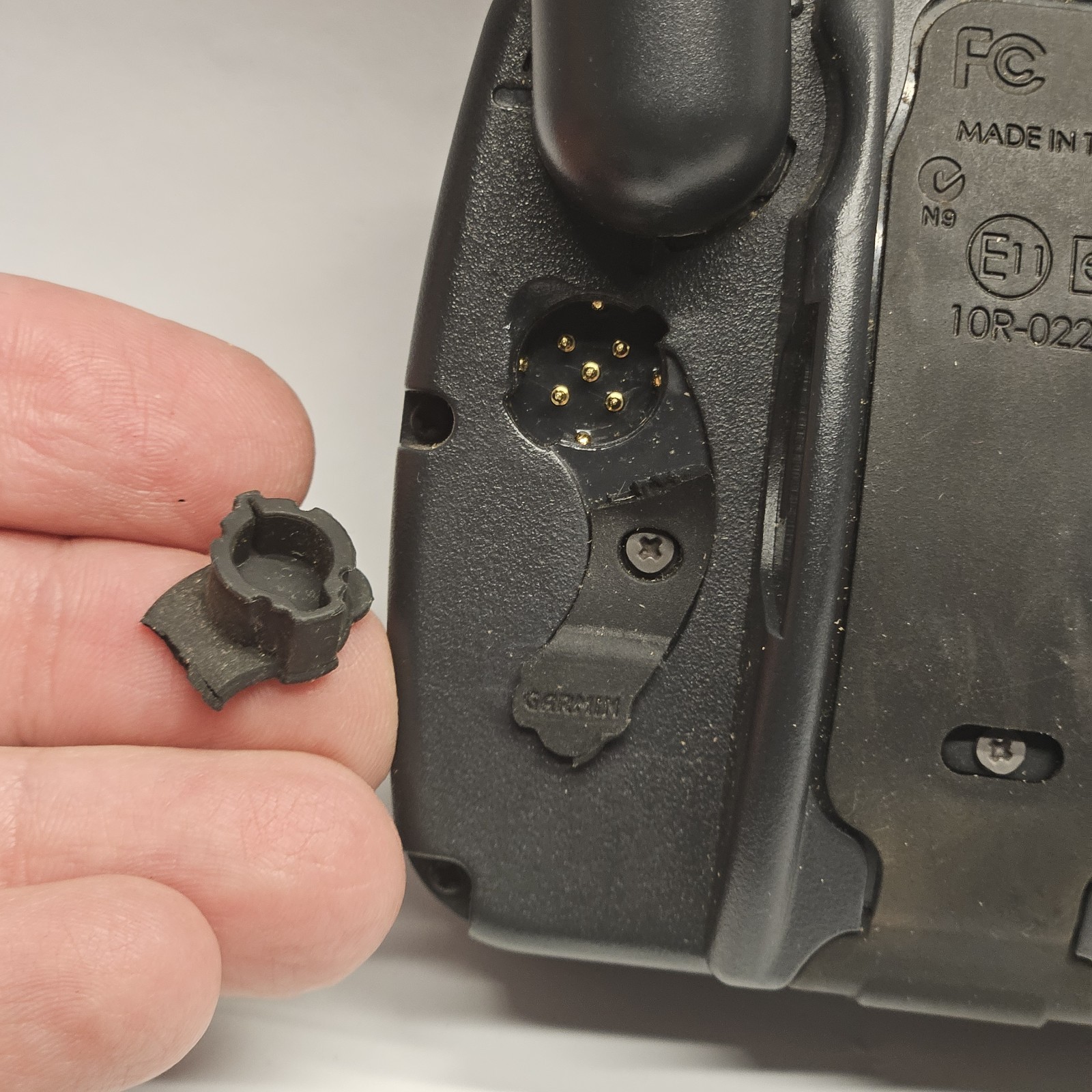 GARMIN GPSMAP 276C PORTABLE COLOR GPS CHARTPLOTTER (Needs New Battery)