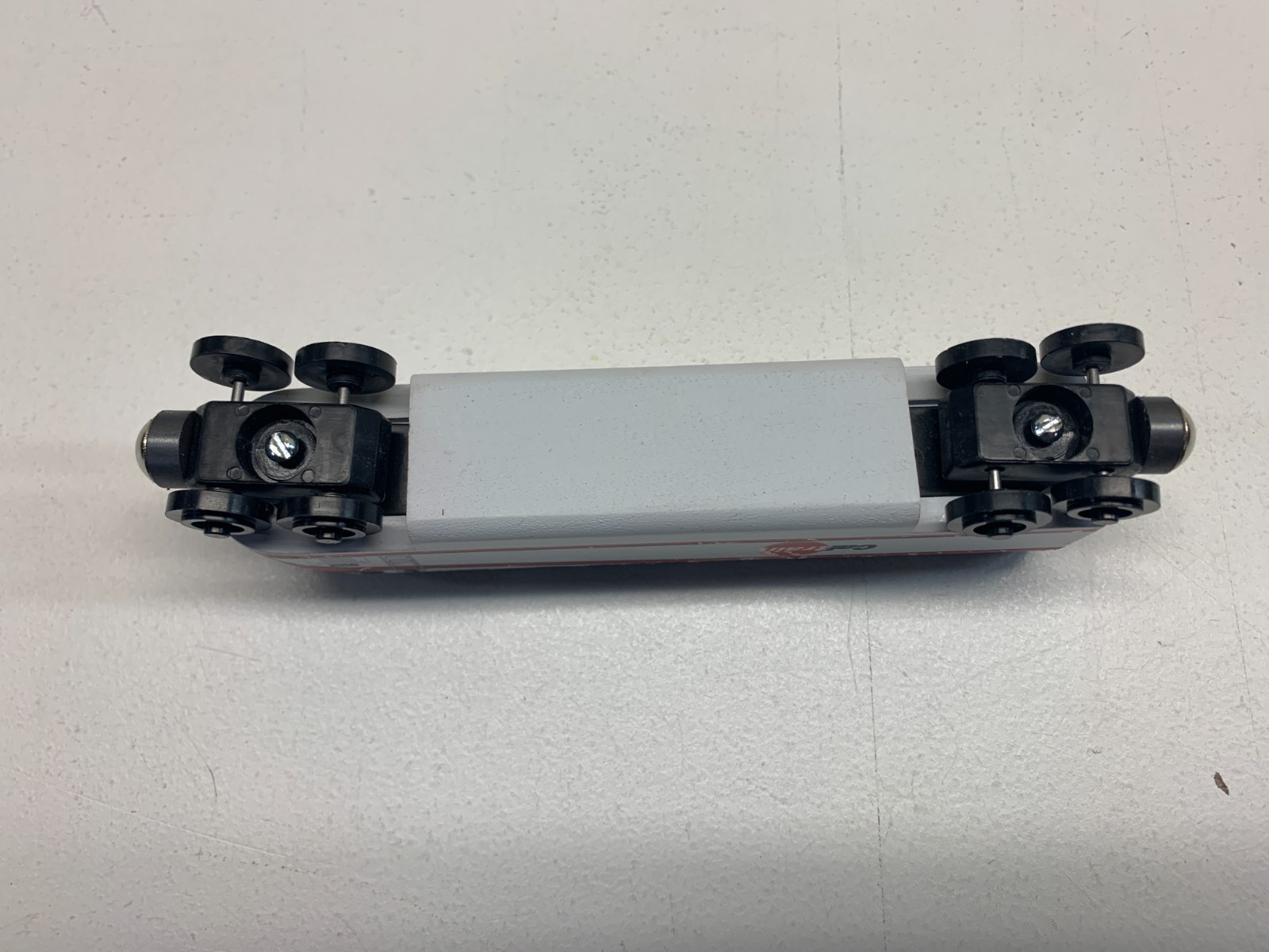 Wooden Whittle Shortline Railroad CALTRAIN 923 Commuter MP36 Locomotive Engine