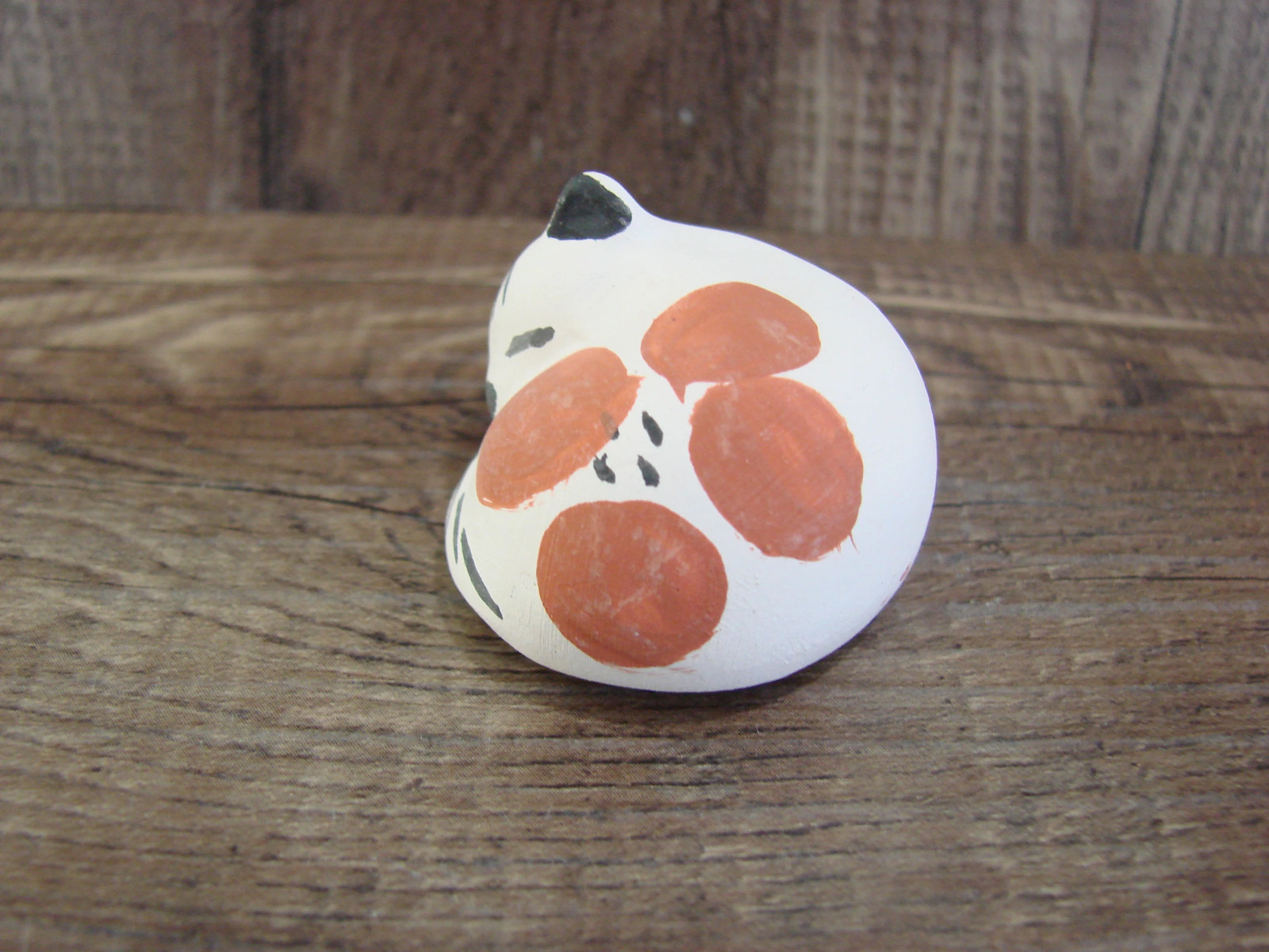 Small Native American Hand Painted Acoma Cat Desk Pet Pottery by Chino