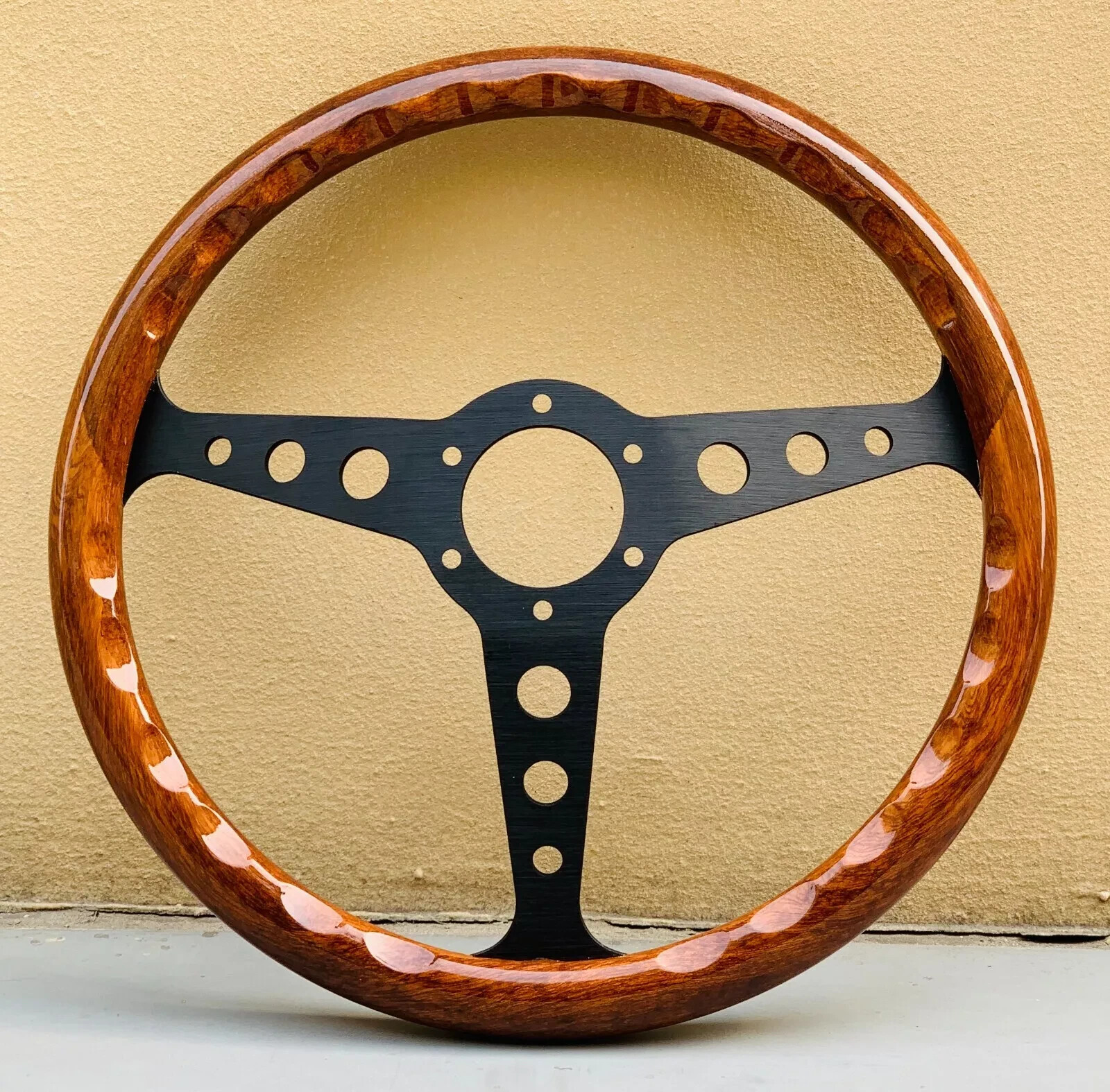 MOMO Heritage Indy Black Woodgrain Mahogany Wood Steering Wheel 350mm