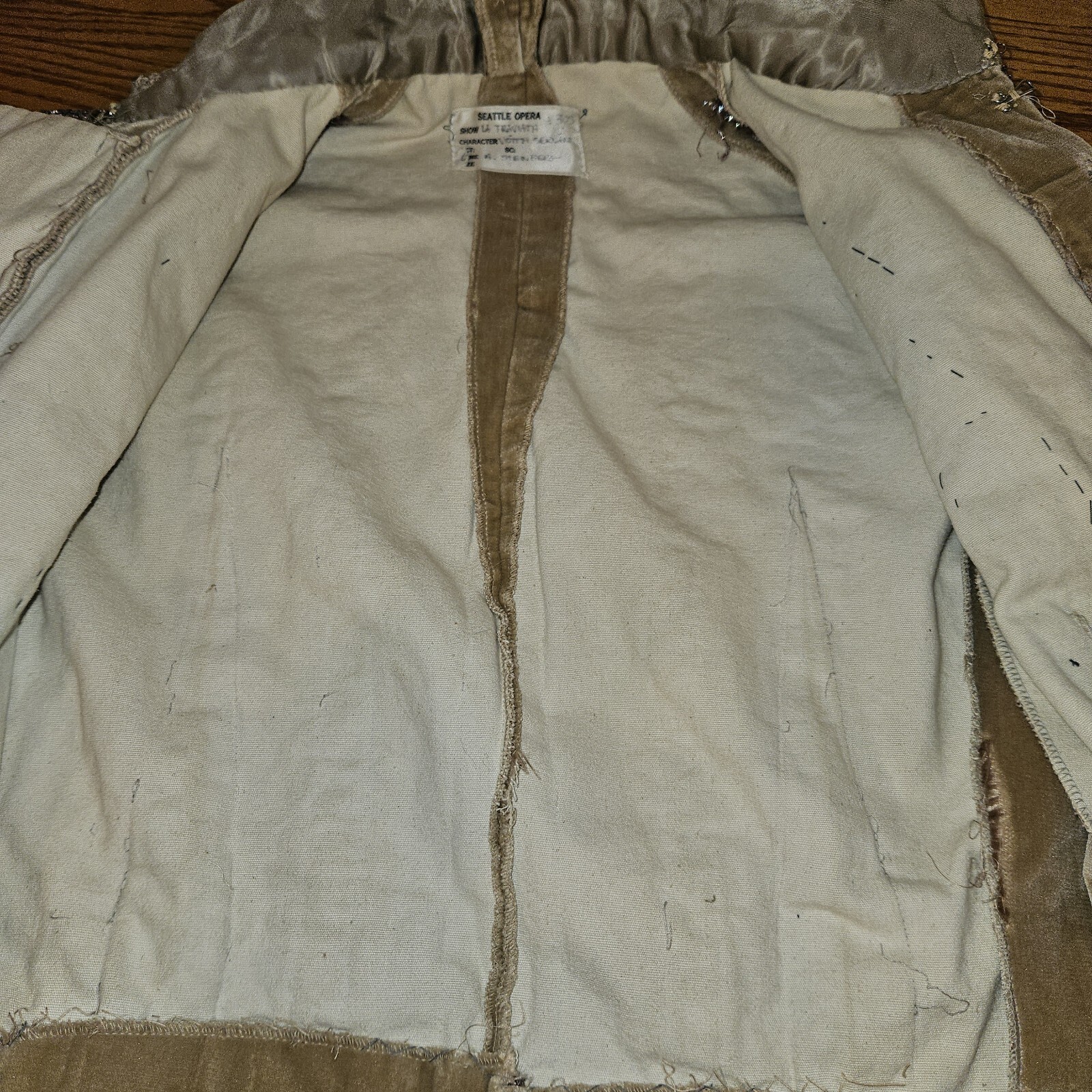 SEATTLE OPERA LA TRAVIATA Jacket Costume Size Small