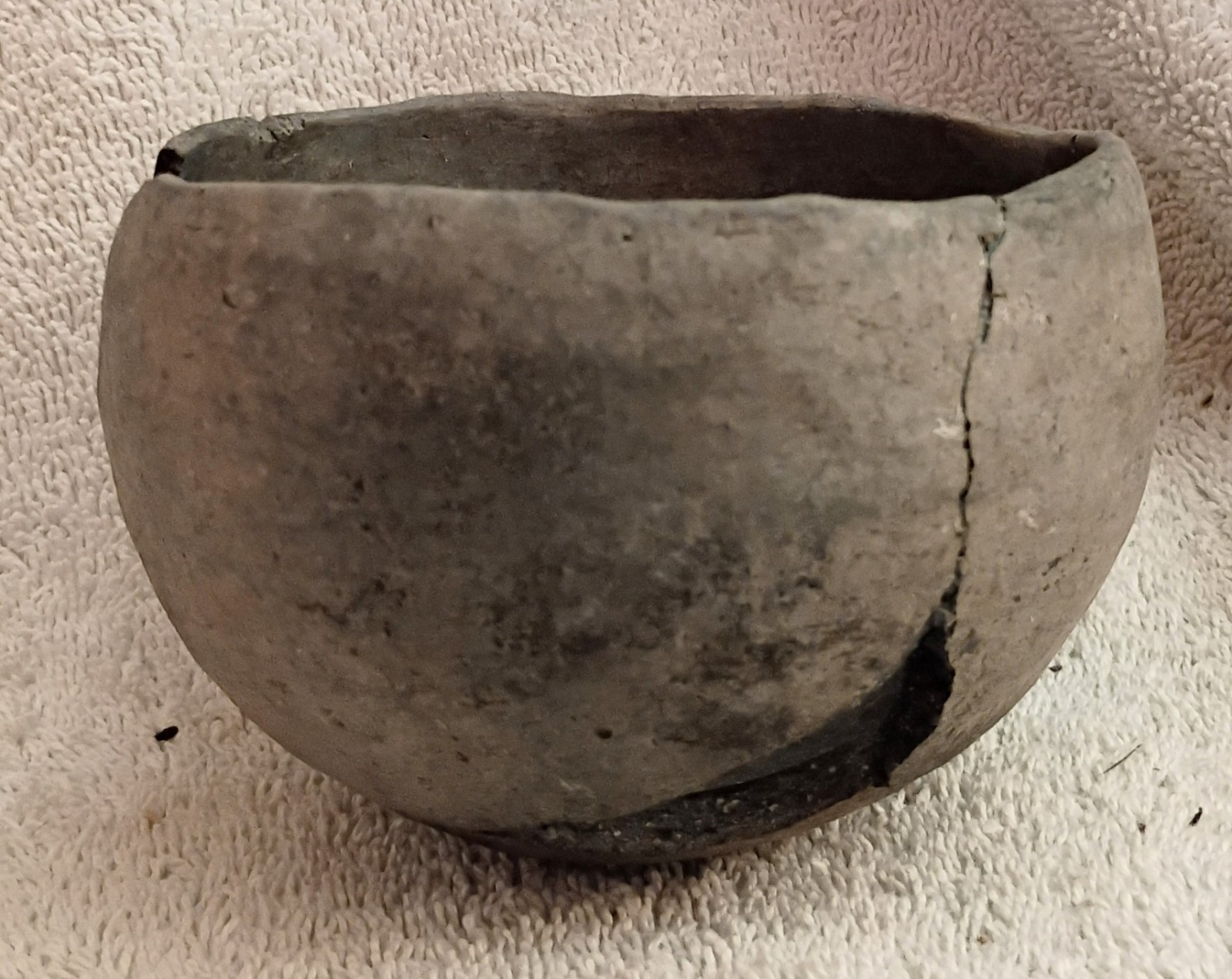 Great Antique Ancestral Pueblo Red Ware Pottery Bowl