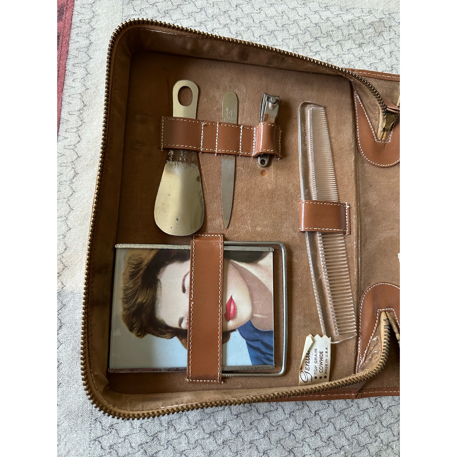 Vintage Men's Travel Grooming Kit Cowhide Leather Case Toiletry Kit USA