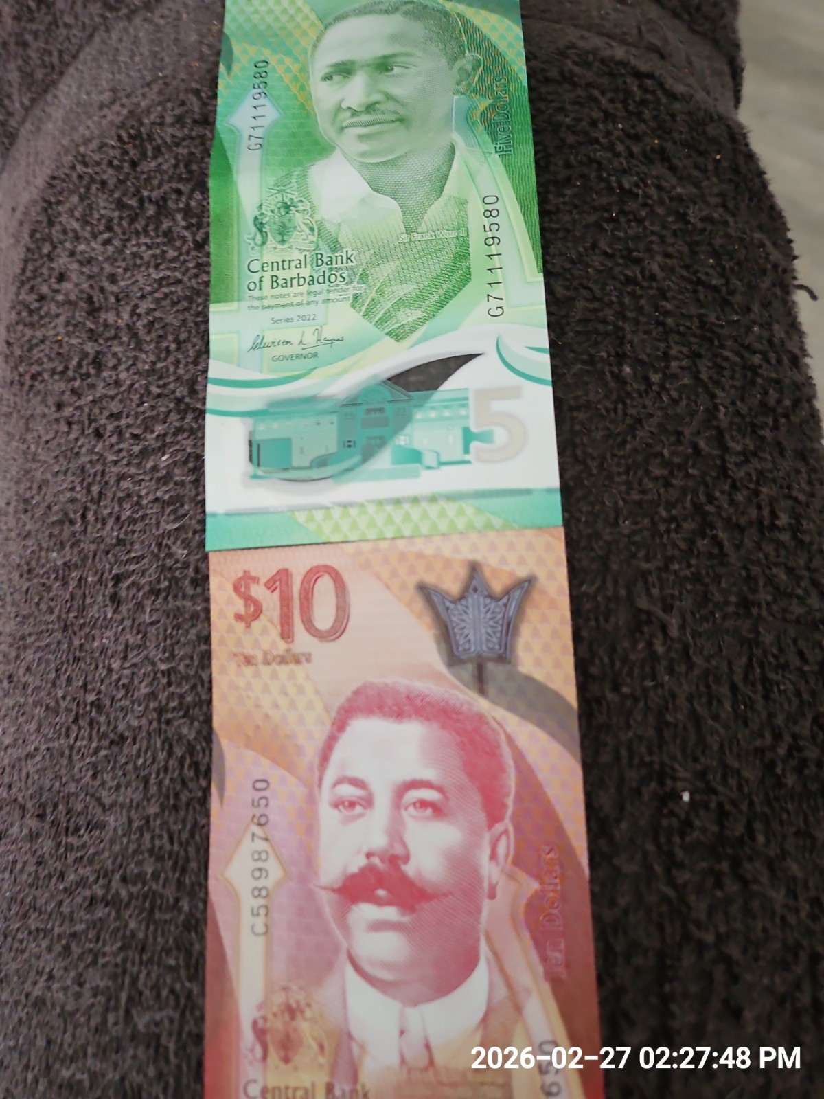 Barbados 5 And 10 Dollar Beautiful Polymer Notes