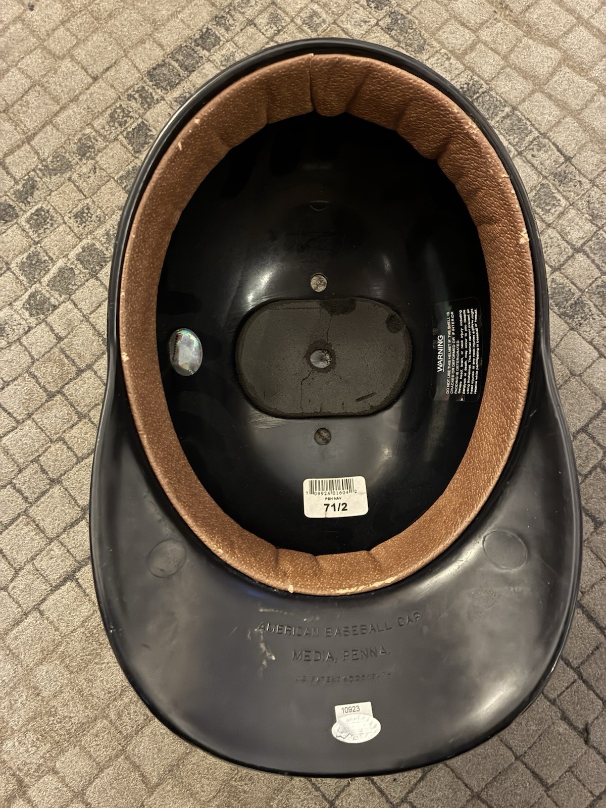 NEW YORK YANKEES 2007 Game Used Catcher's Helmet Size 7.5 Steiner Authentic