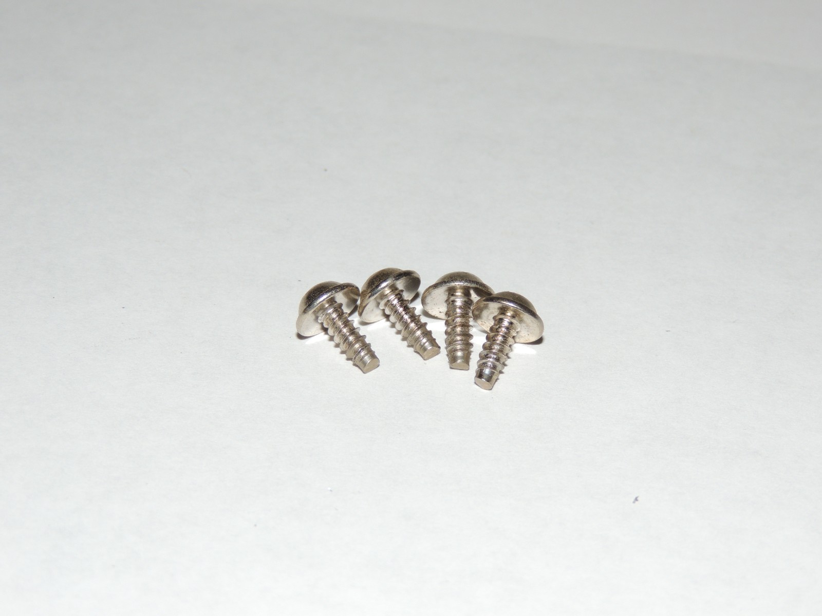 Sansui TU-719 TU-717 AU-719 AU-717 Set of 4 Base Feet & Screws 5507070