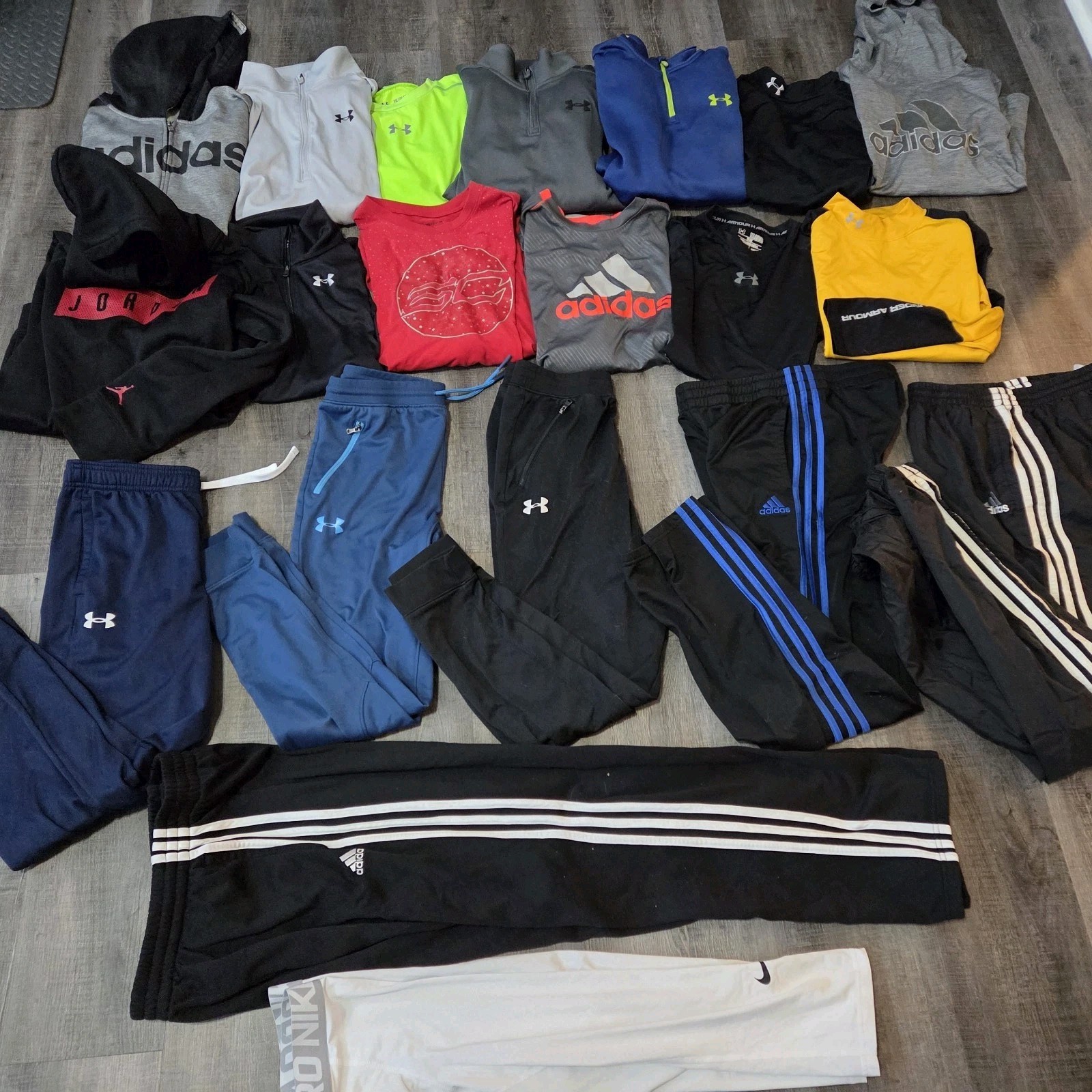 NIKE UNDER ARMOUR ADIDAS Boy's XL Athletic Lot Of Pants Long Slv Shirts 20 Pc