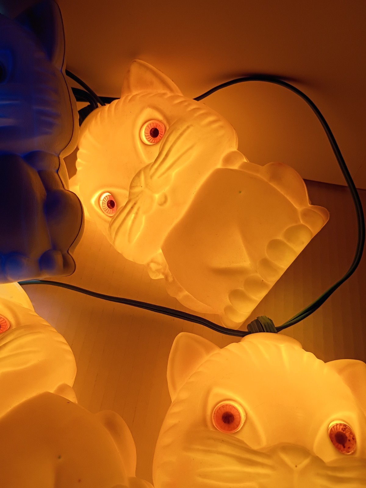 Vtg 60’s Pasta CAT Blow Mold 13pc String Lights RV Camper Patio Tiki Parti Lites