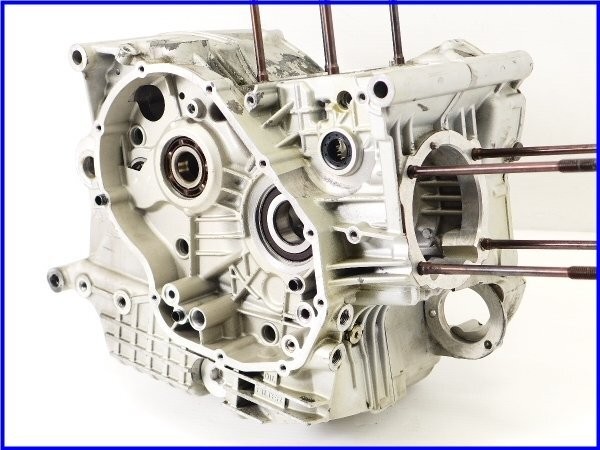 DUCATI 2001 748R Genuine crankcase 18,380km