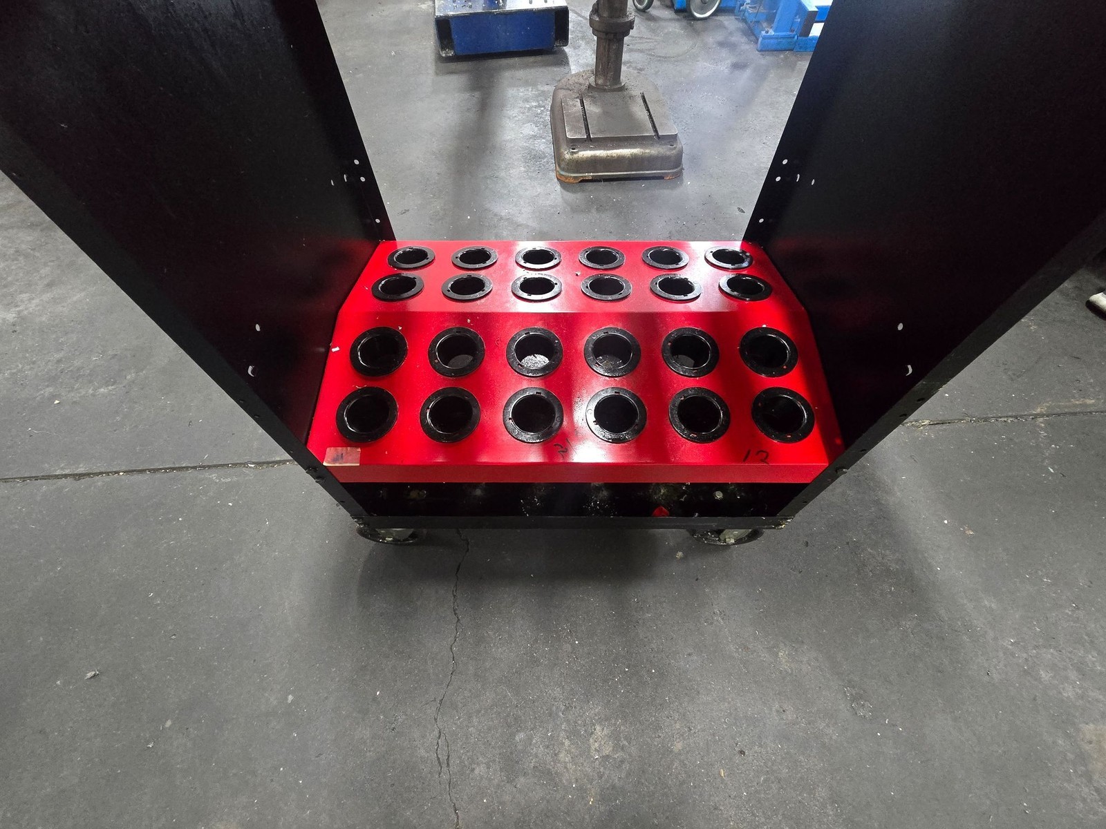 Huot 48 Tool, 40 Taper ToolScoot CNC Tool Cart