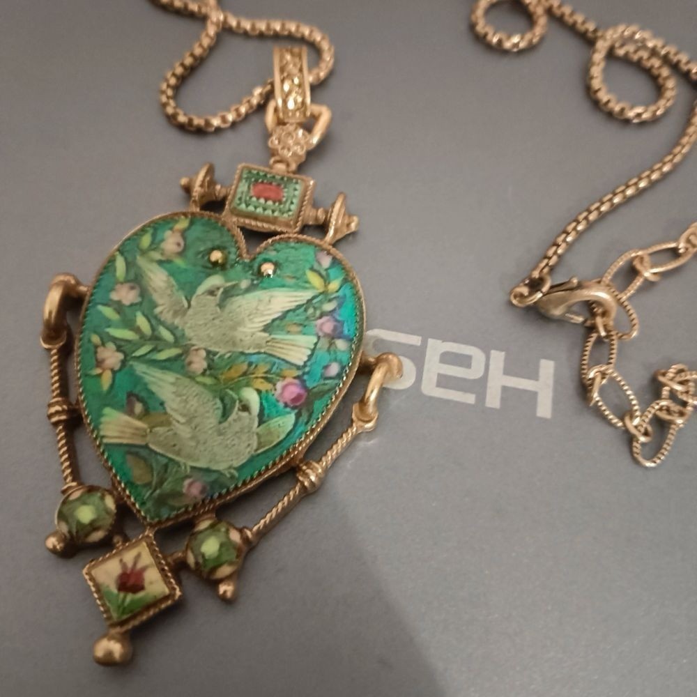 Vintage European Heart Enamel Necklace Unique Dove Inlay Retro Pendant Jewelry