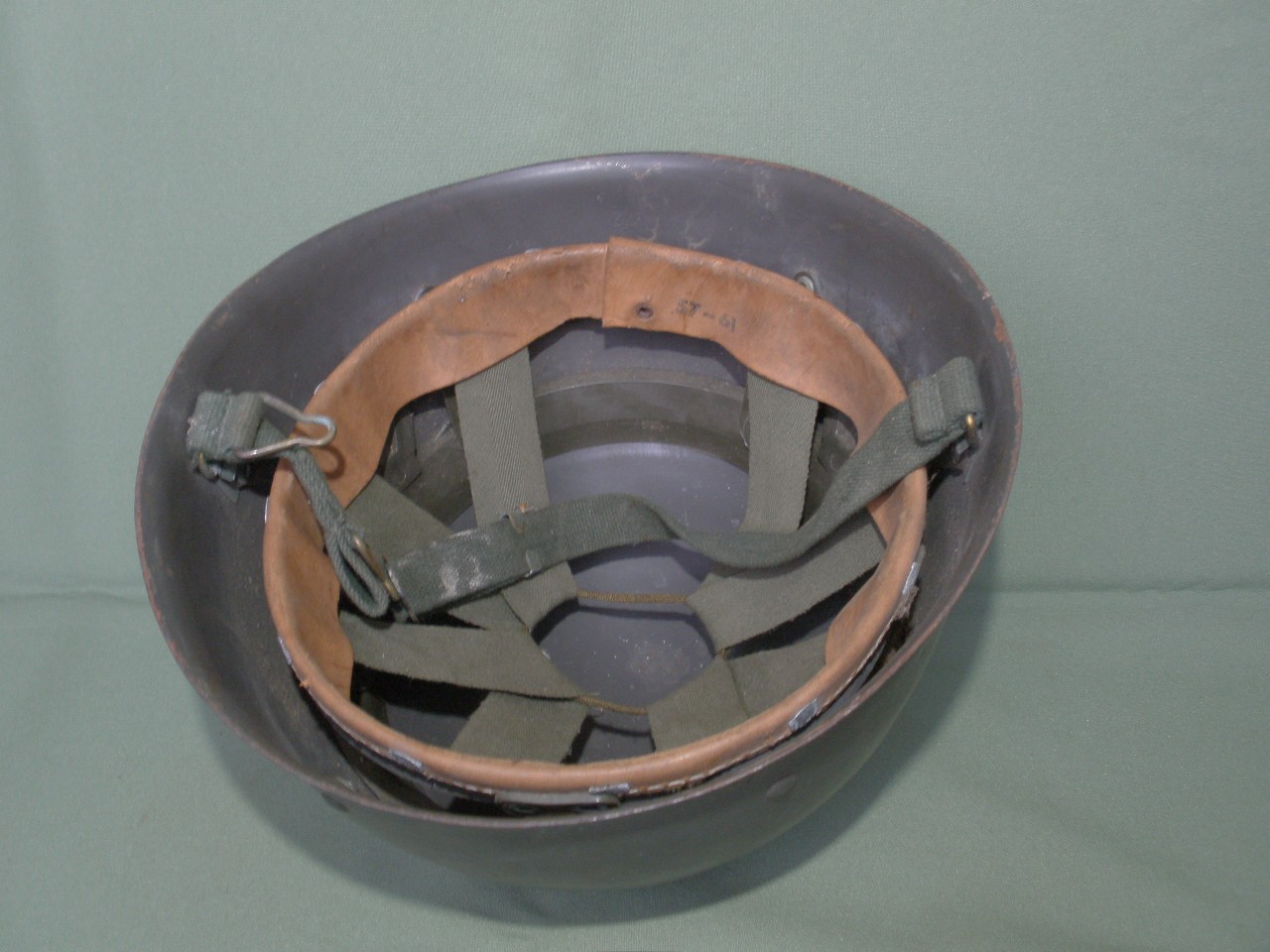 M-37 Sweden army helmet. Size 57-61. Liner & chinstrap.