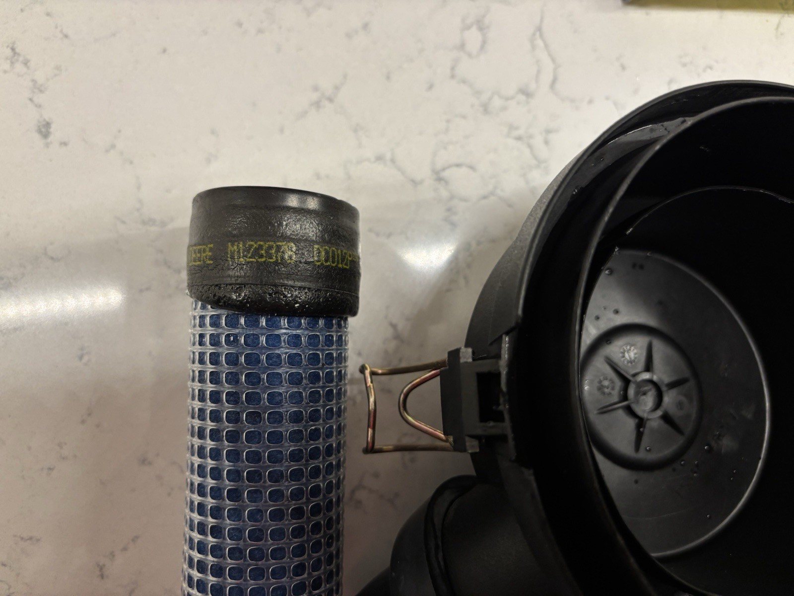 4 In Donaldson Air Filter New GO42545 Made In USA P822686 & Safety M123378