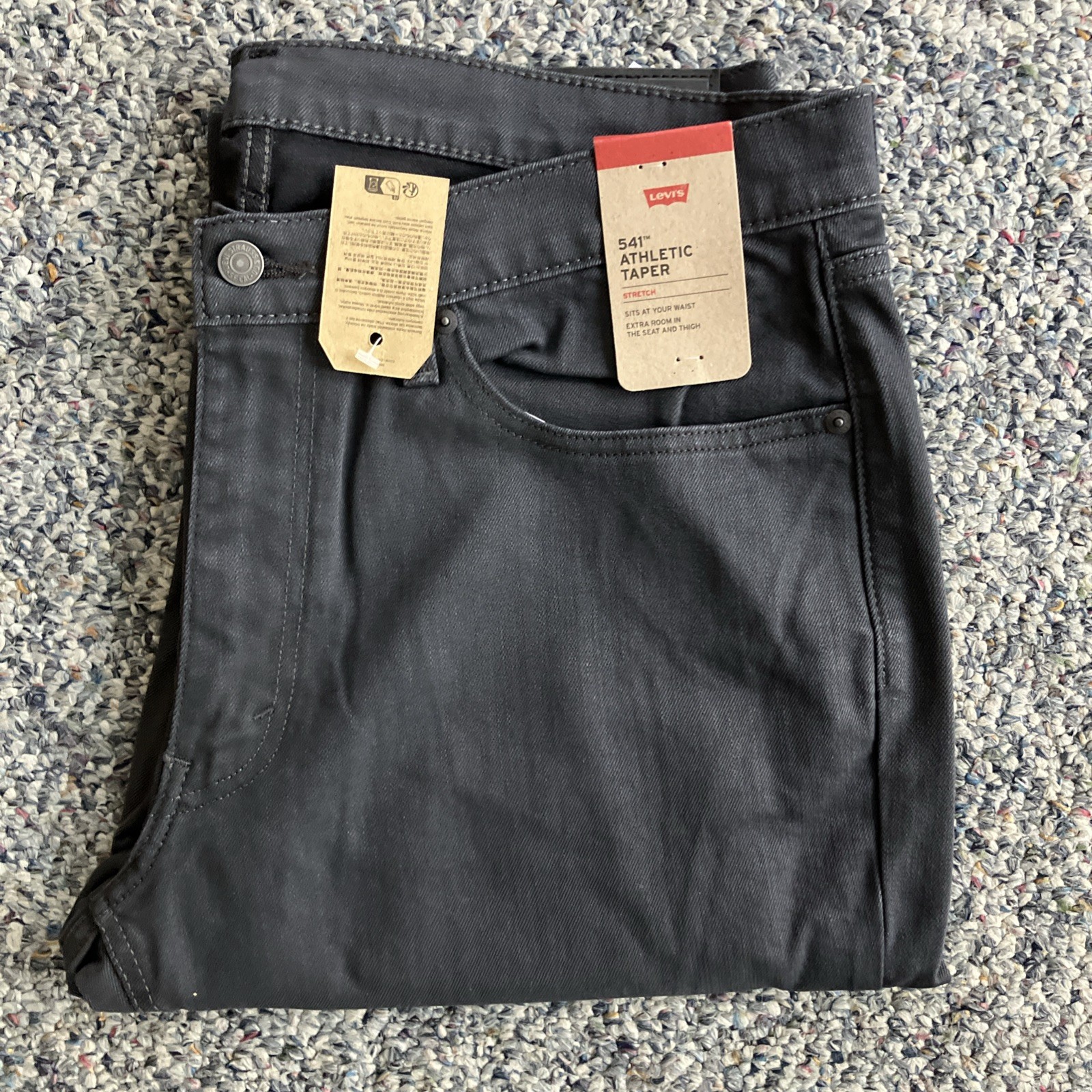 NWT Men’s Levis 541 Athletic Taper Taper Stretch Very Dark Gray Jeans 33”x32”