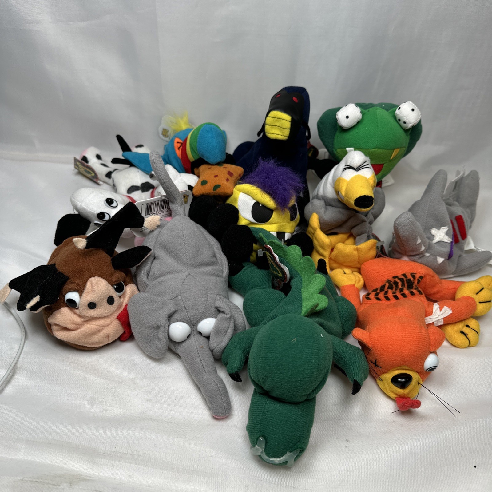 Vintage 1997 “MEANIES BEANIE” Complete SERIES 1