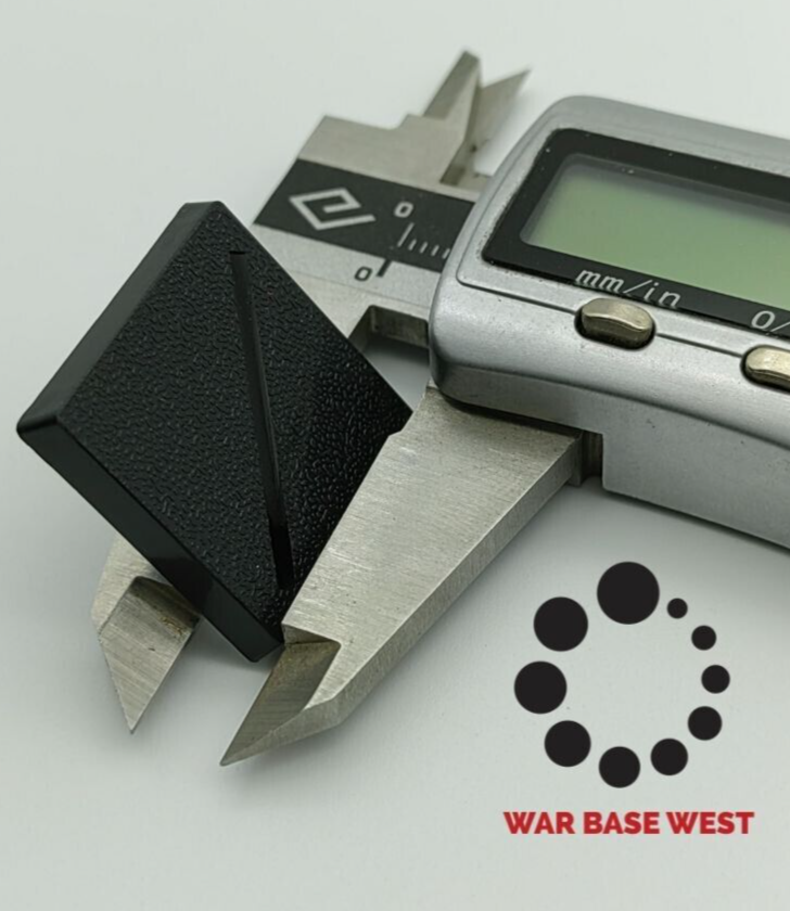 Lot Of 100 25mm Square Beveled Slot Bases Used For Warhammer Fantasy Saurus Orc