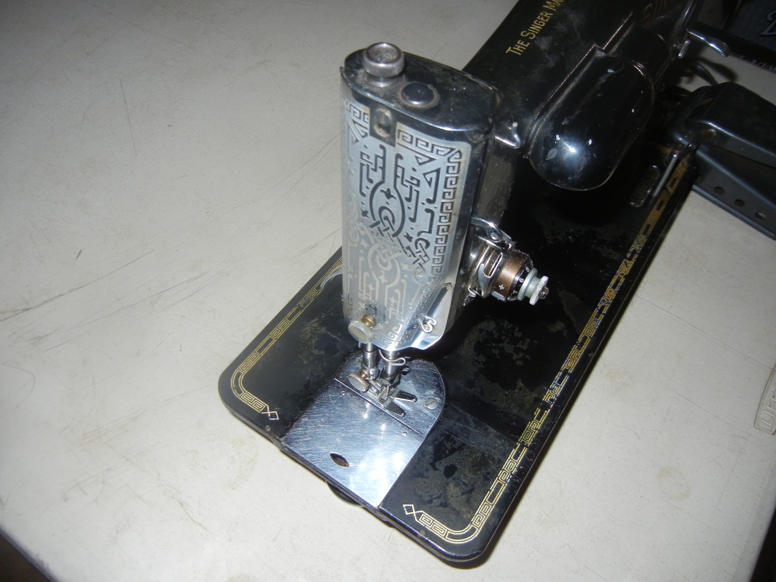 Singer Model 201 Sewing Machine